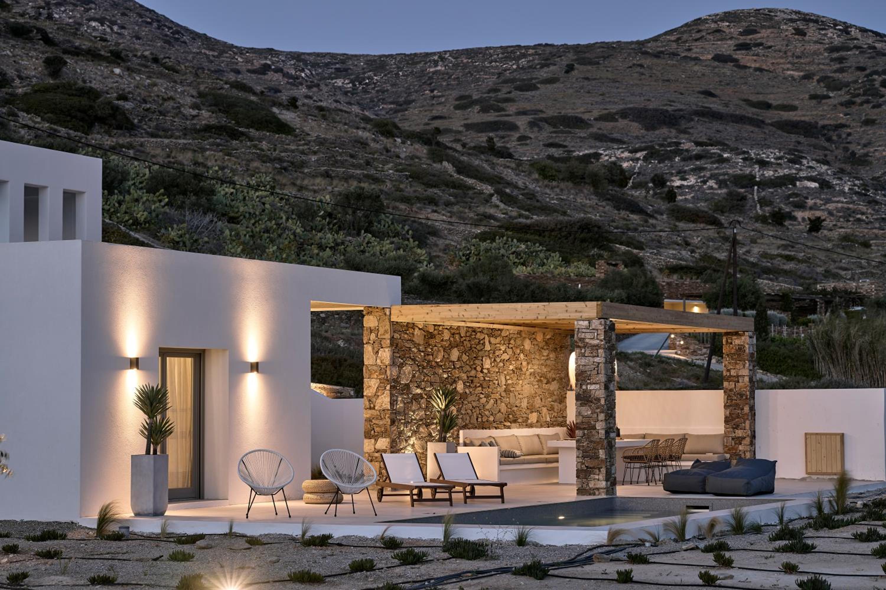 Hotel Thea Luxury Villas Ios - Image 1