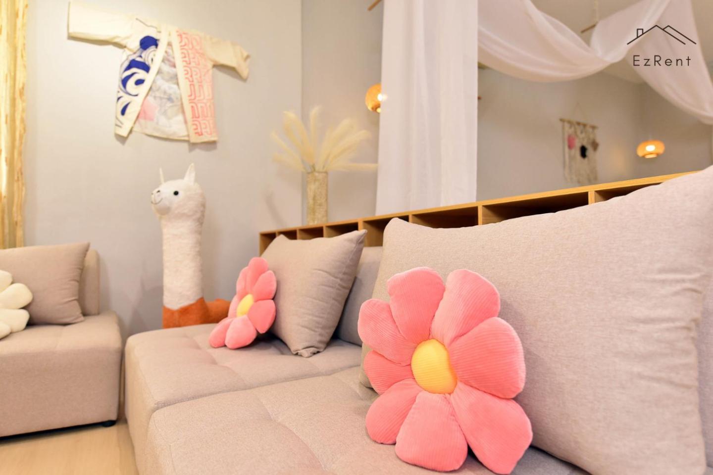 Cozy Muji Studio near Lake Garden Zoo with Free Netflix WiFi photo 8