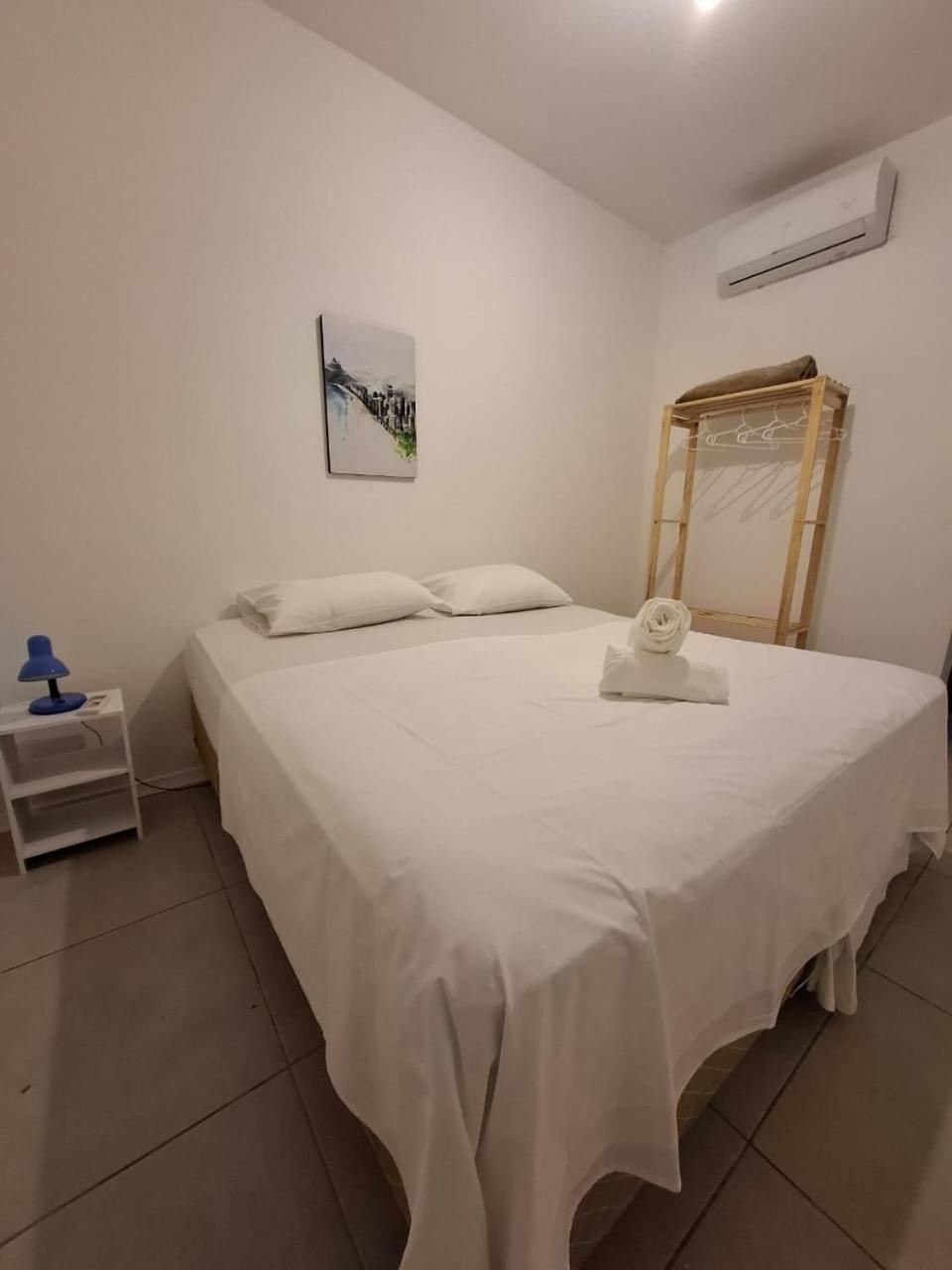 Fullano Guesthouse _ Between Copacabana and Ipanema – Comfortable Private Suites!
