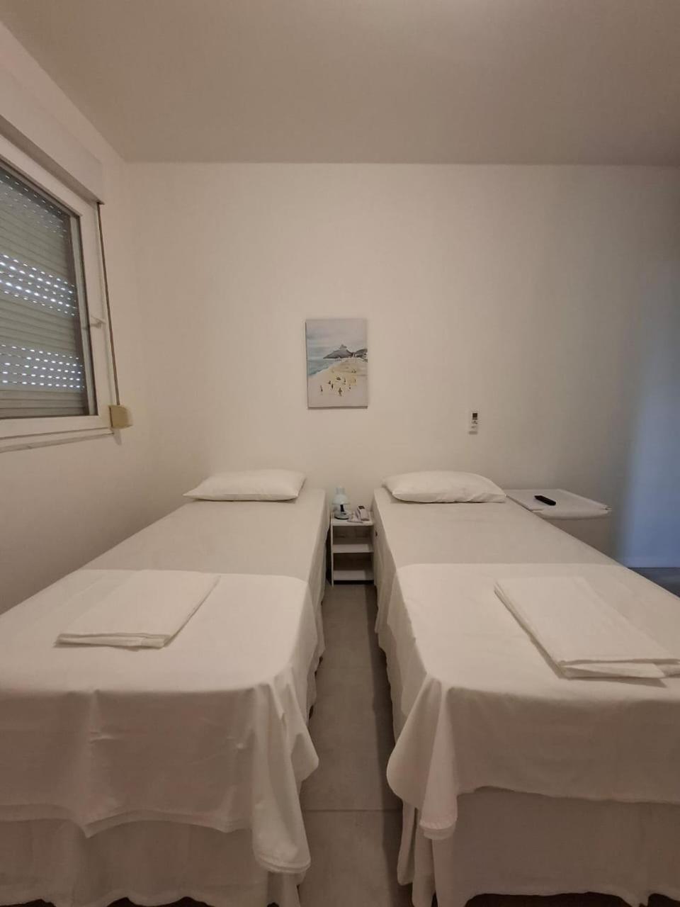 Fullano Guesthouse _ Between Copacabana and Ipanema – Comfortable Private Suites!