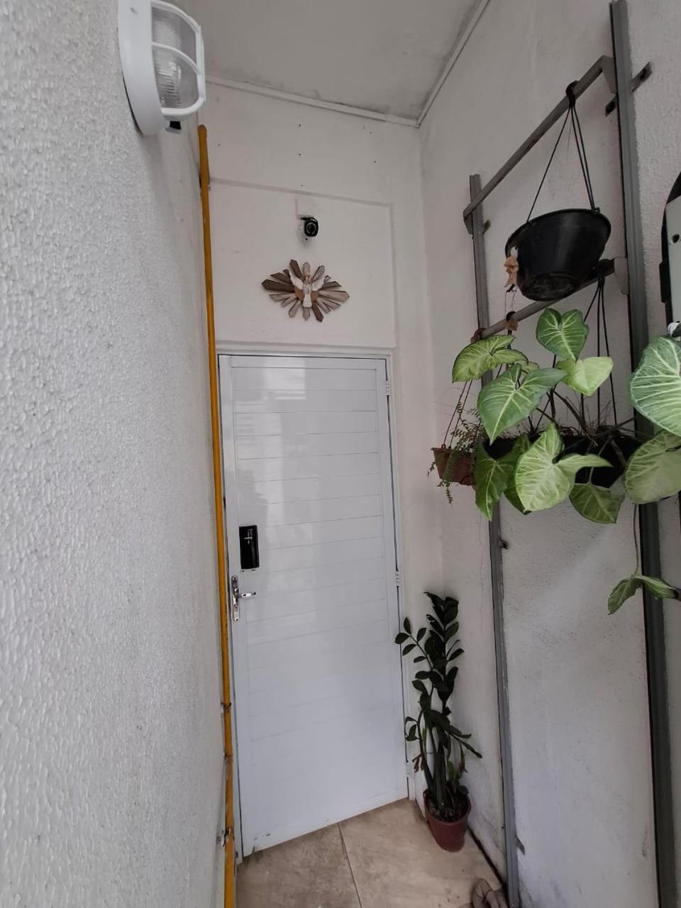 Fullano Guesthouse _ Between Copacabana and Ipanema – Comfortable Private Suites!