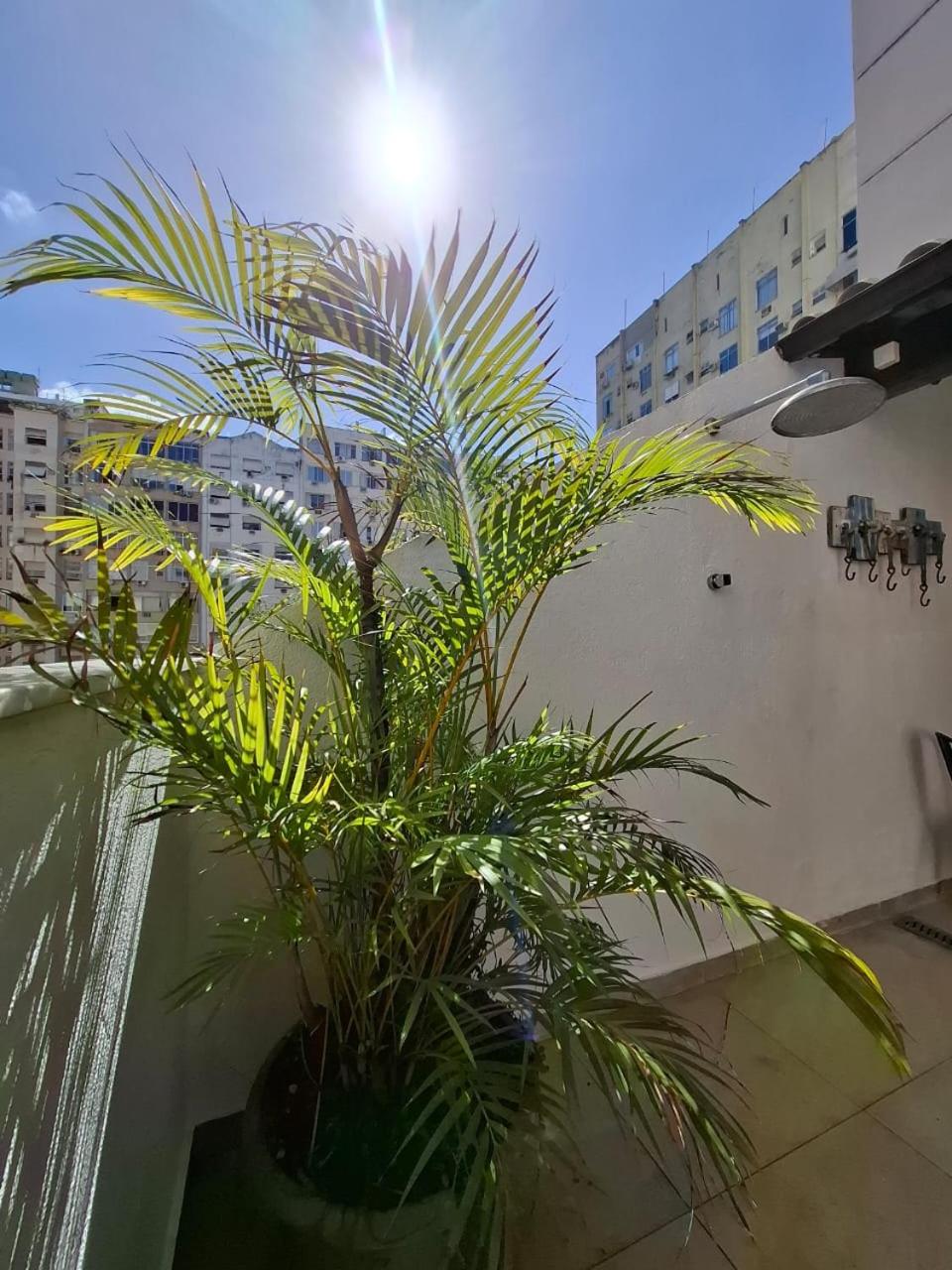 Fullano Guesthouse _ Between Copacabana and Ipanema – Comfortable Private Suites!