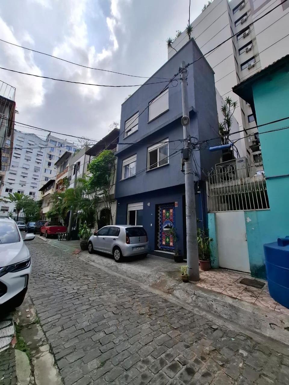 Fullano Guesthouse _ Between Copacabana and Ipanema – Comfortable Private Suites!