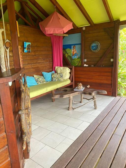 Kaz Robinson Cabane Perchee Vue Mer Vivez l aventure Robinson avec le confort d une vue imprenable sur les Caraibes view 2