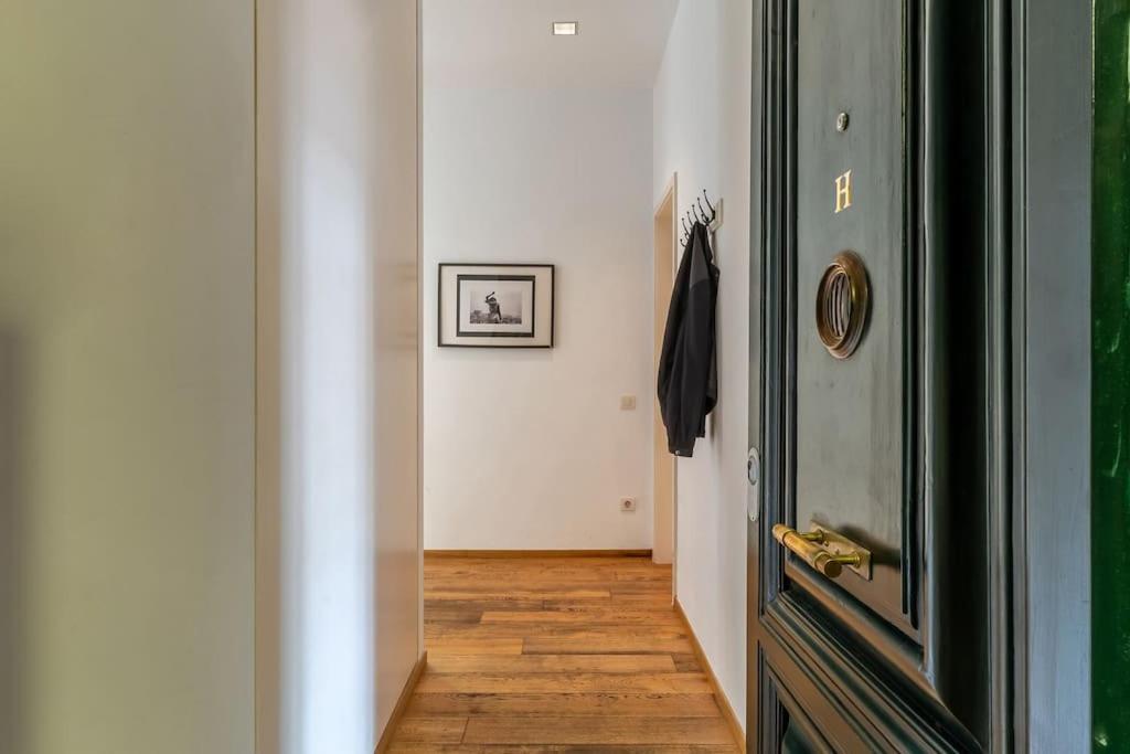 Canela Homes BARCELONA LIGHT