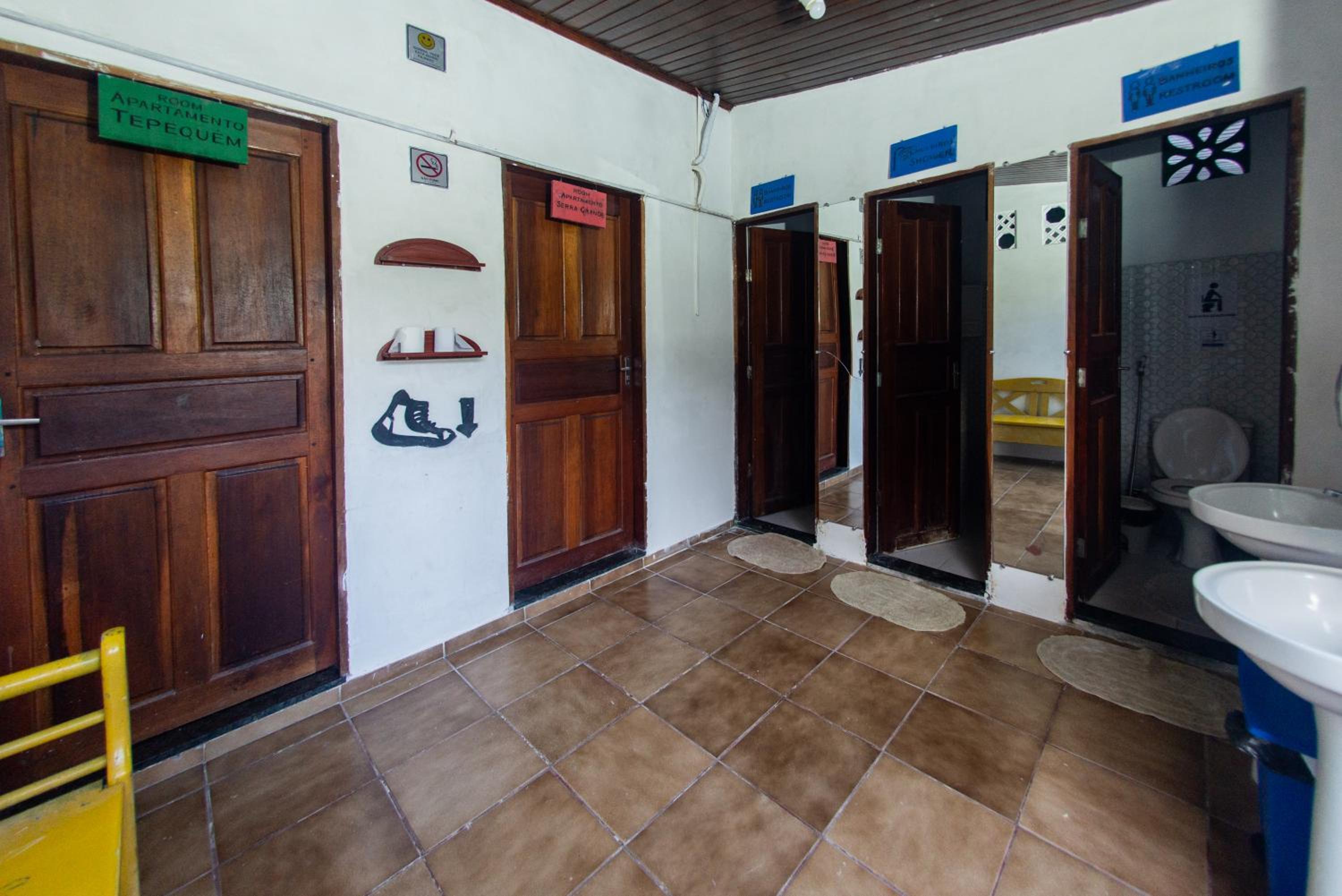 Hotel Caçari