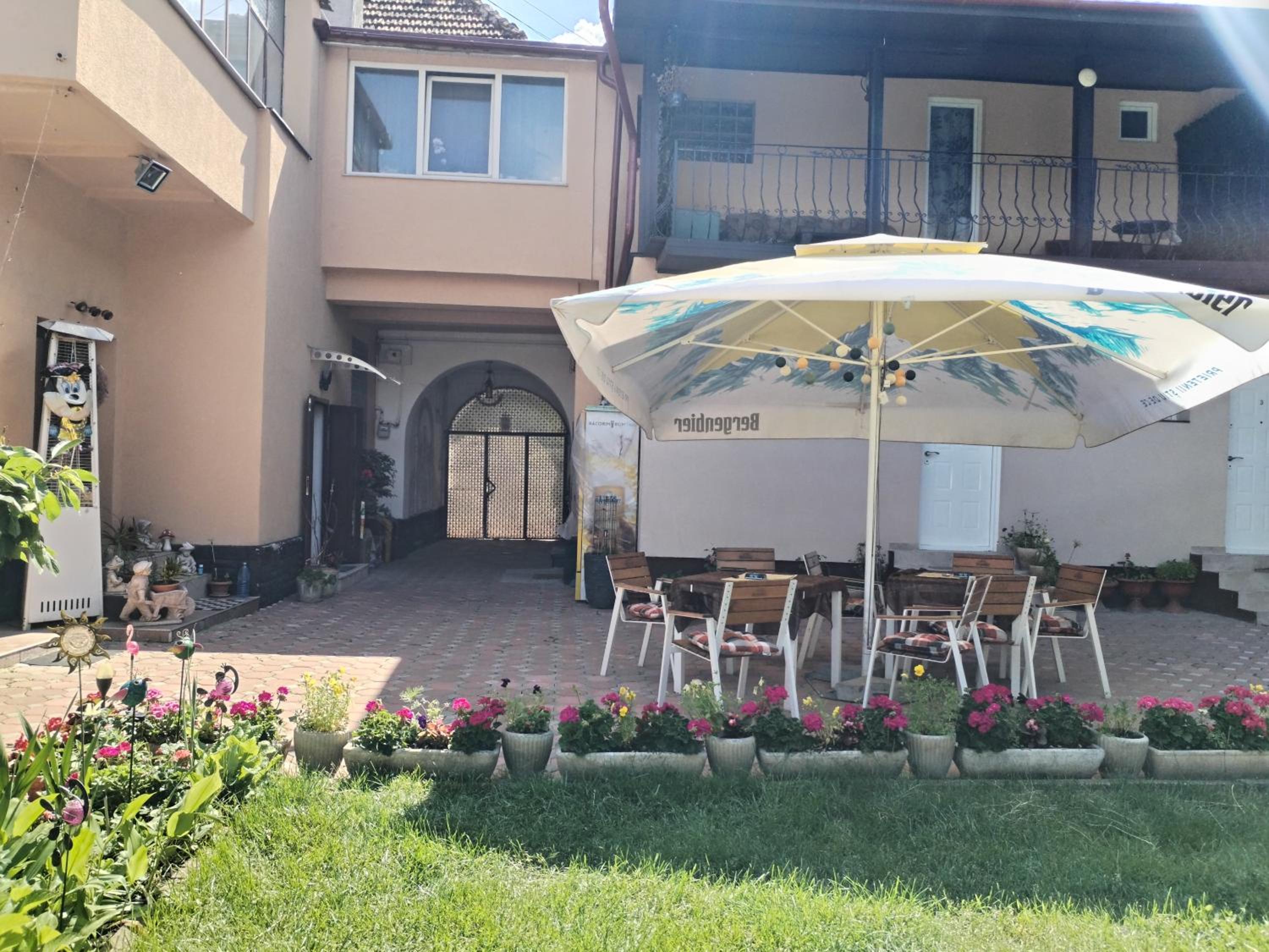 Nobless Boutique Residence