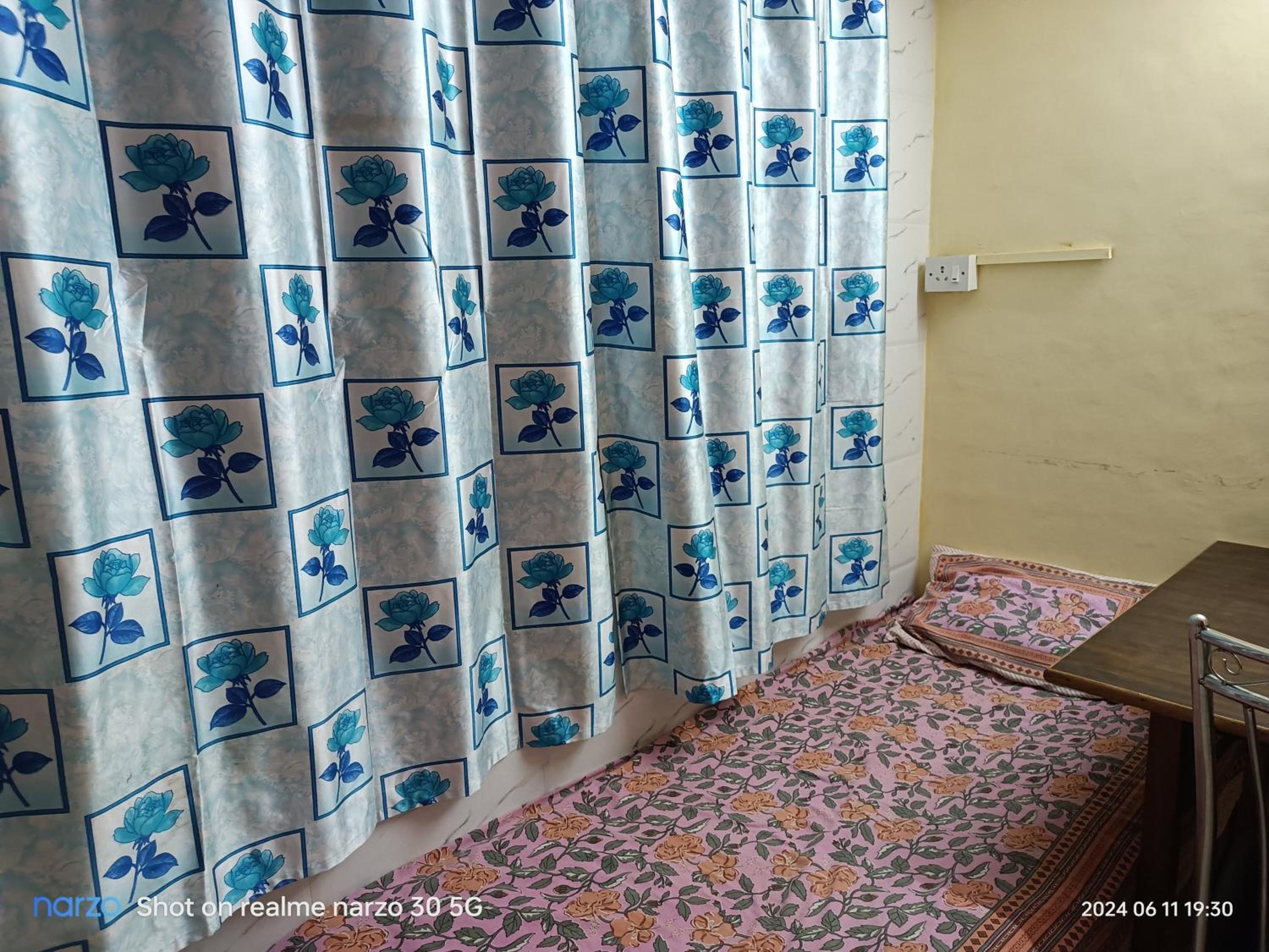 Bed And Breakfast At Pushpanjali Residency Phase 2 Bunglow No A1 Owale Ghodbander Road Thane West