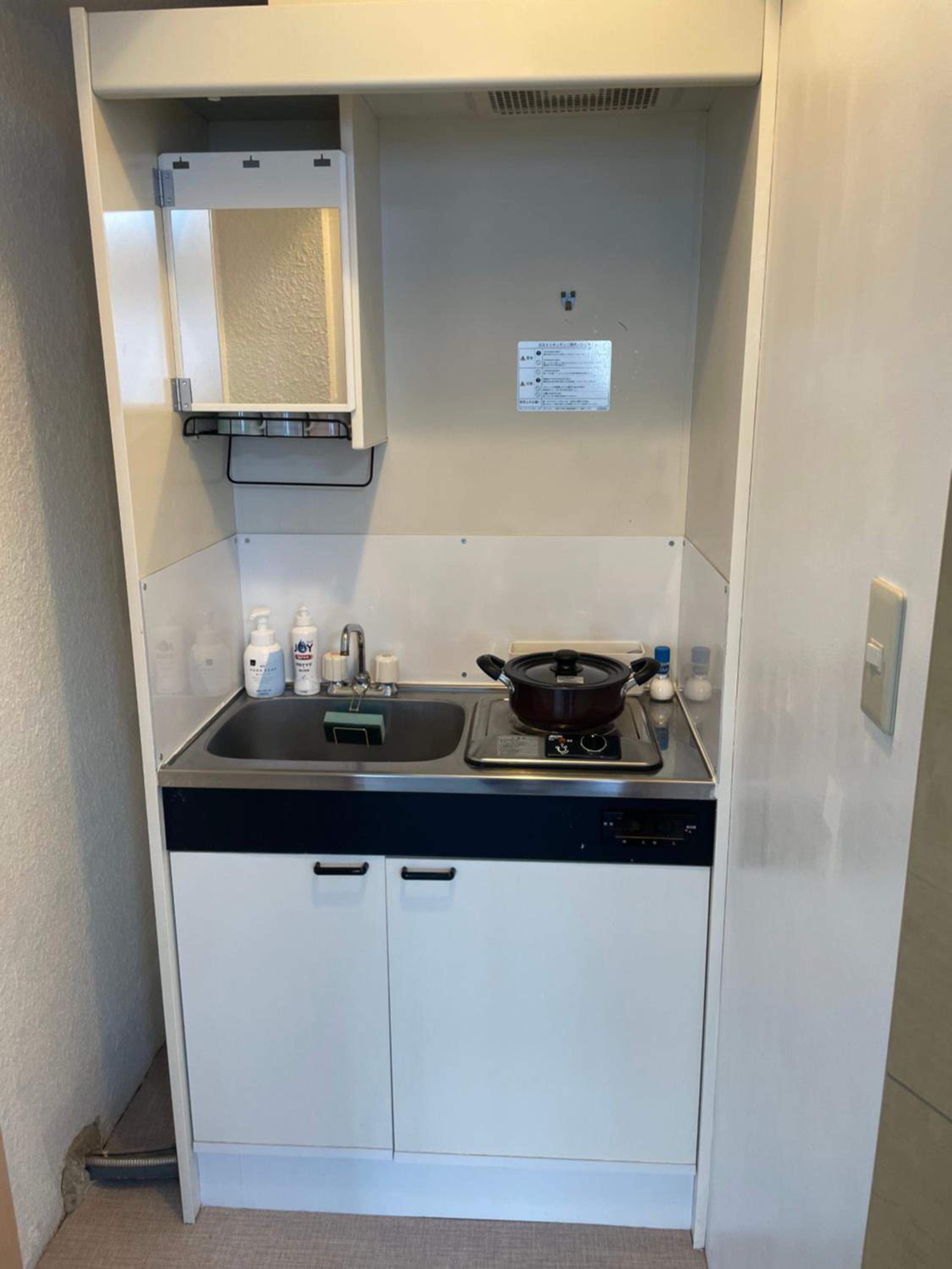 Muya Thai hostel Tokyo train camp