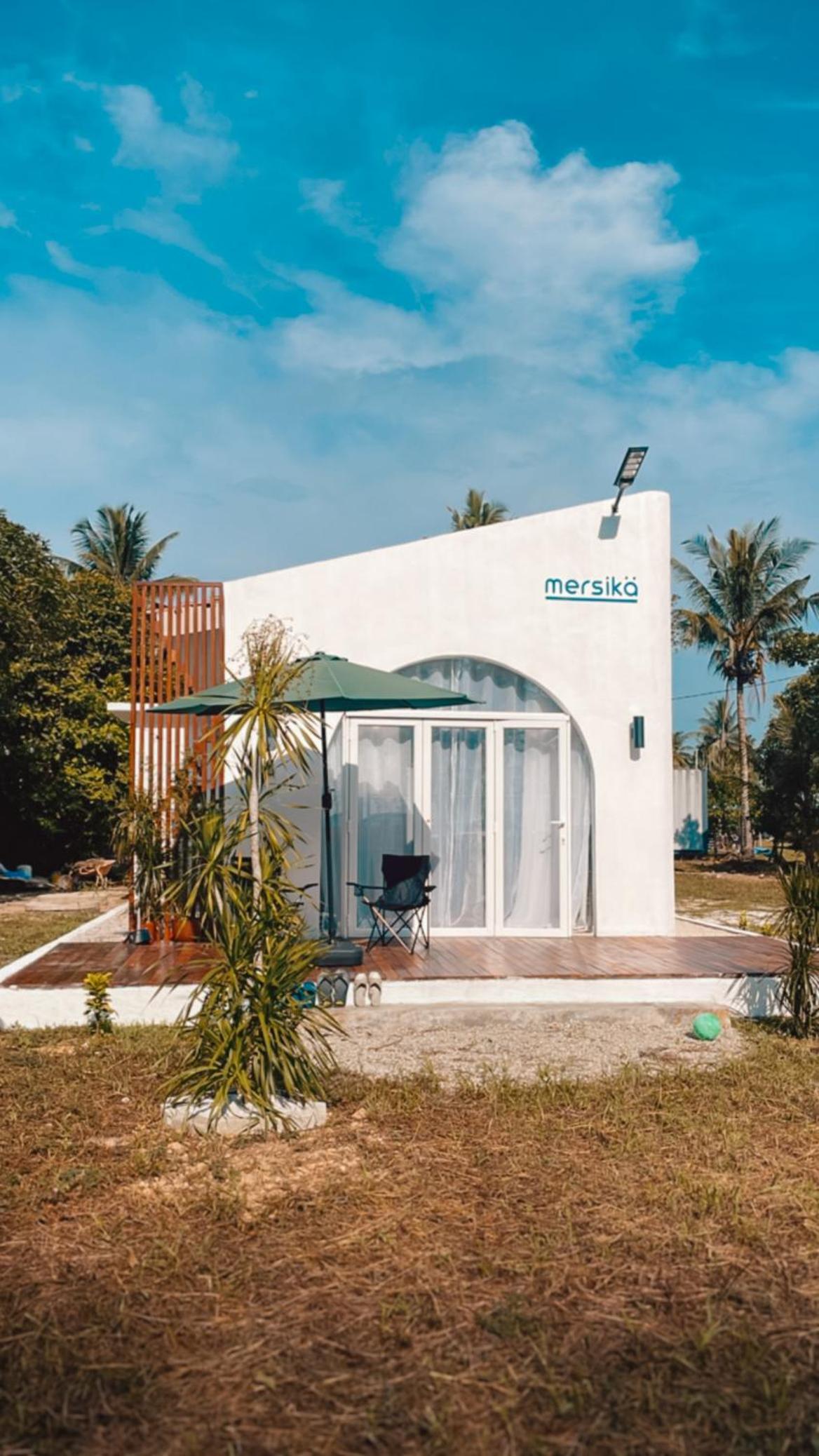 Mersika Beachfront Studio Near To Mersing Jetty photo 4