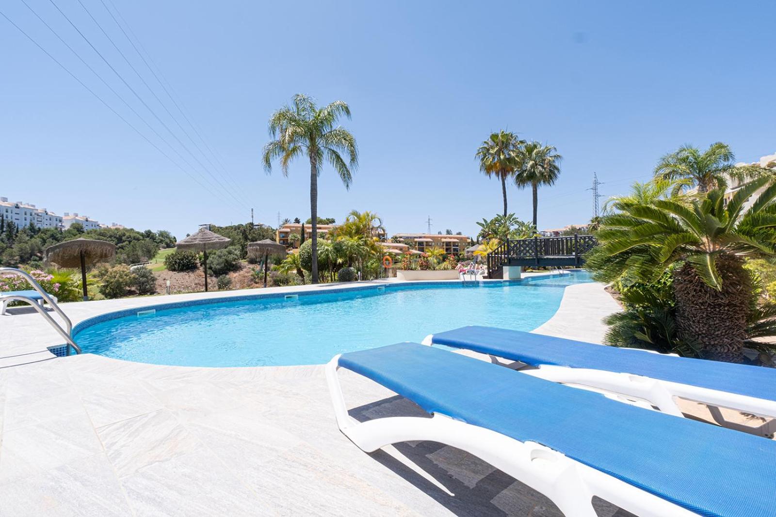 Cozy, 1 bedroom holiday condo on the Sunny Riviera