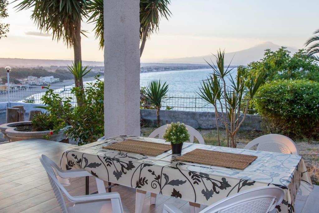 TERRACE on the SEA