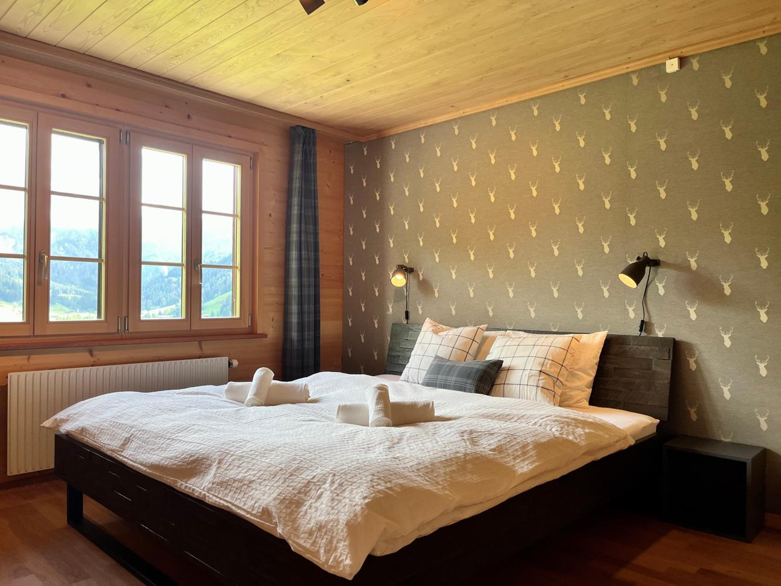 zentrale, gemütliche Wohnung im Schweizer Stil I Bergblick