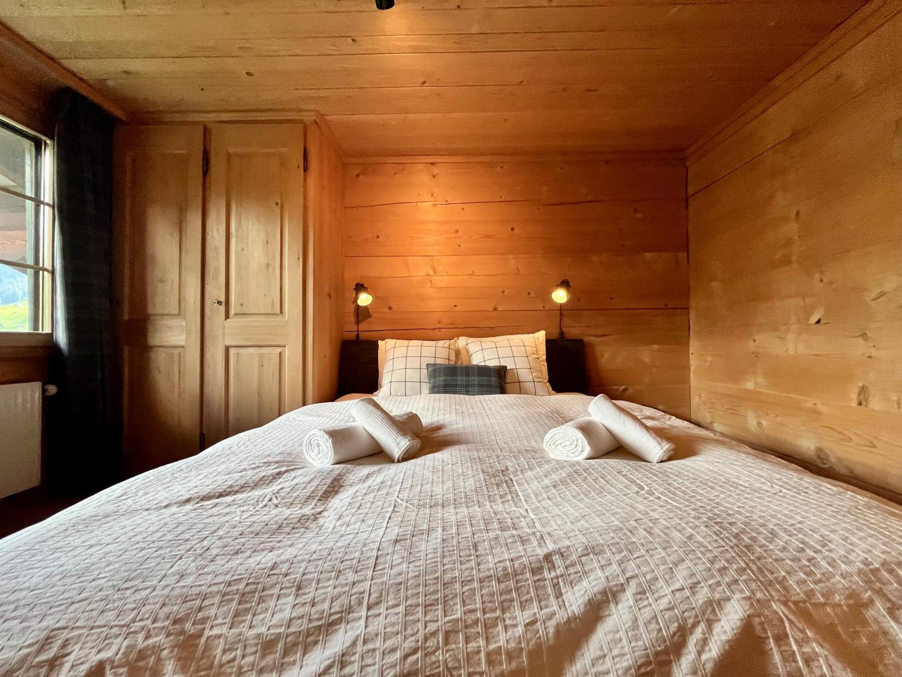 zentrale, gemütliche Wohnung im Schweizer Stil I Bergblick