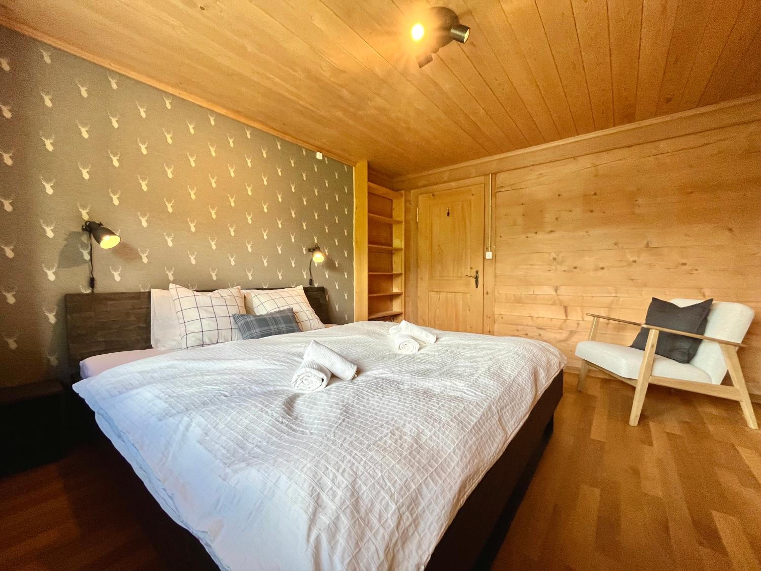 zentrale, gemütliche Wohnung im Schweizer Stil I Bergblick