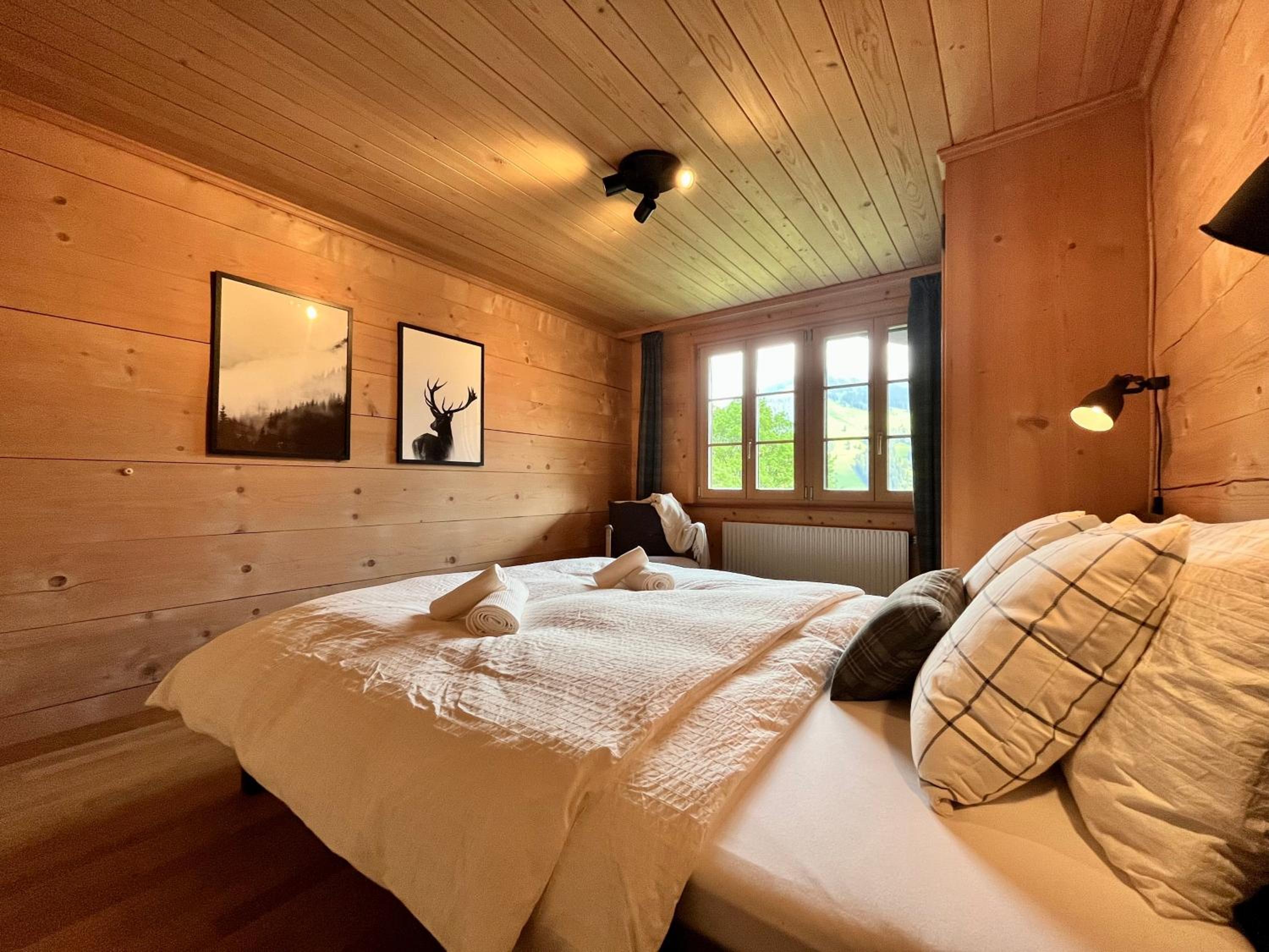zentrale, gemütliche Wohnung im Schweizer Stil I Bergblick