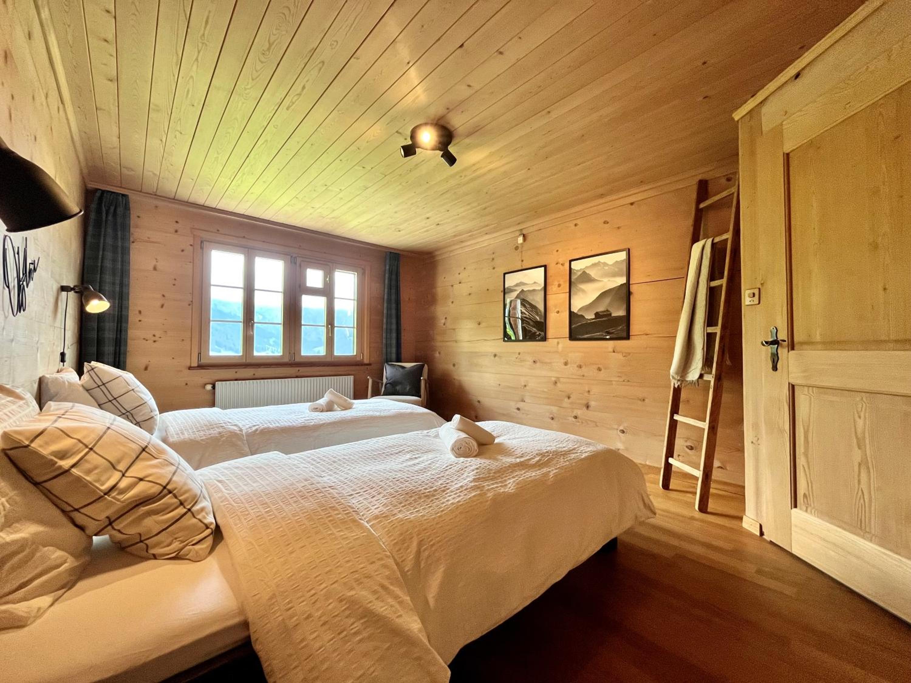 zentrale, gemütliche Wohnung im Schweizer Stil I Bergblick