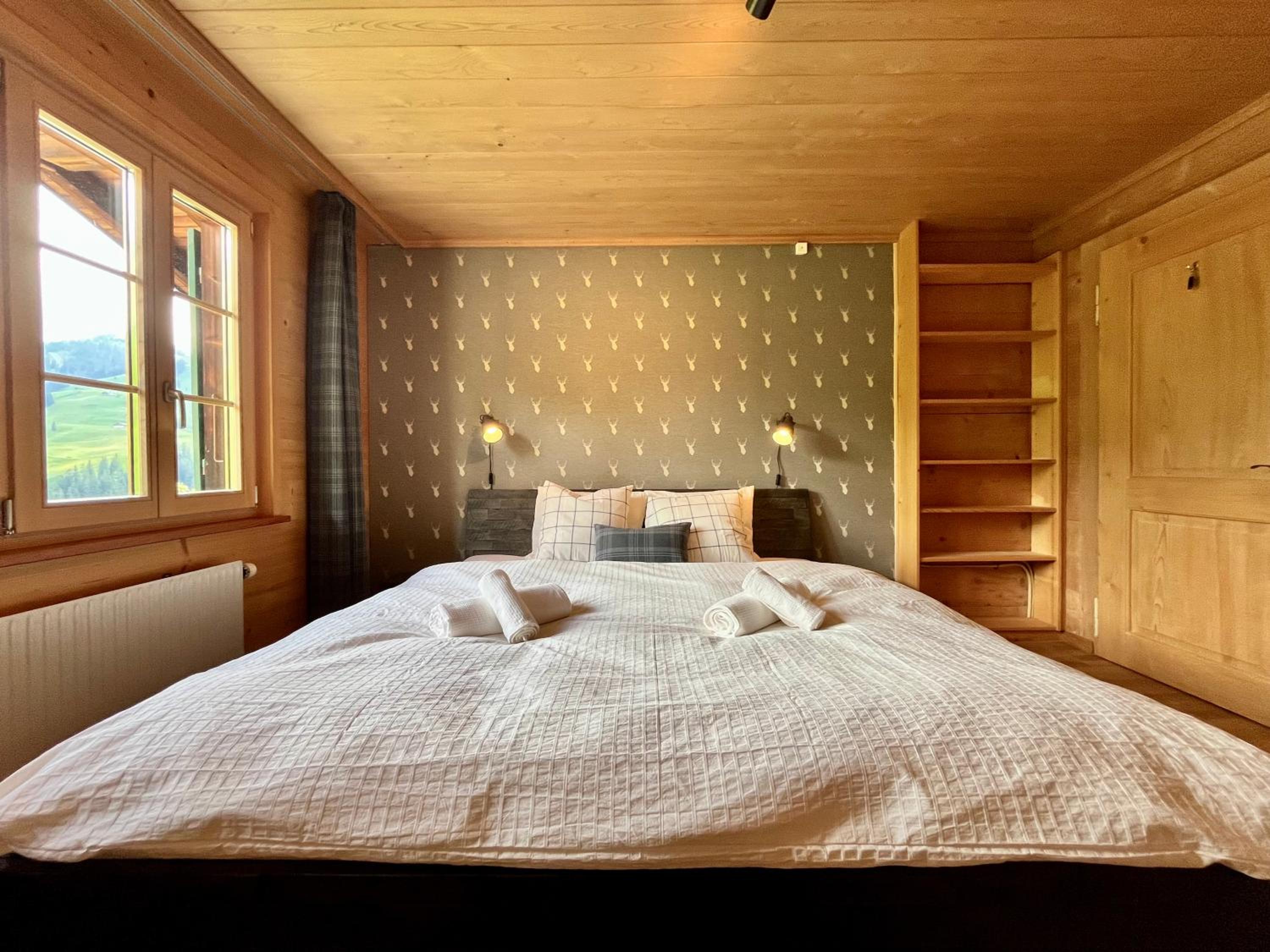 zentrale, gemütliche Wohnung im Schweizer Stil I Bergblick