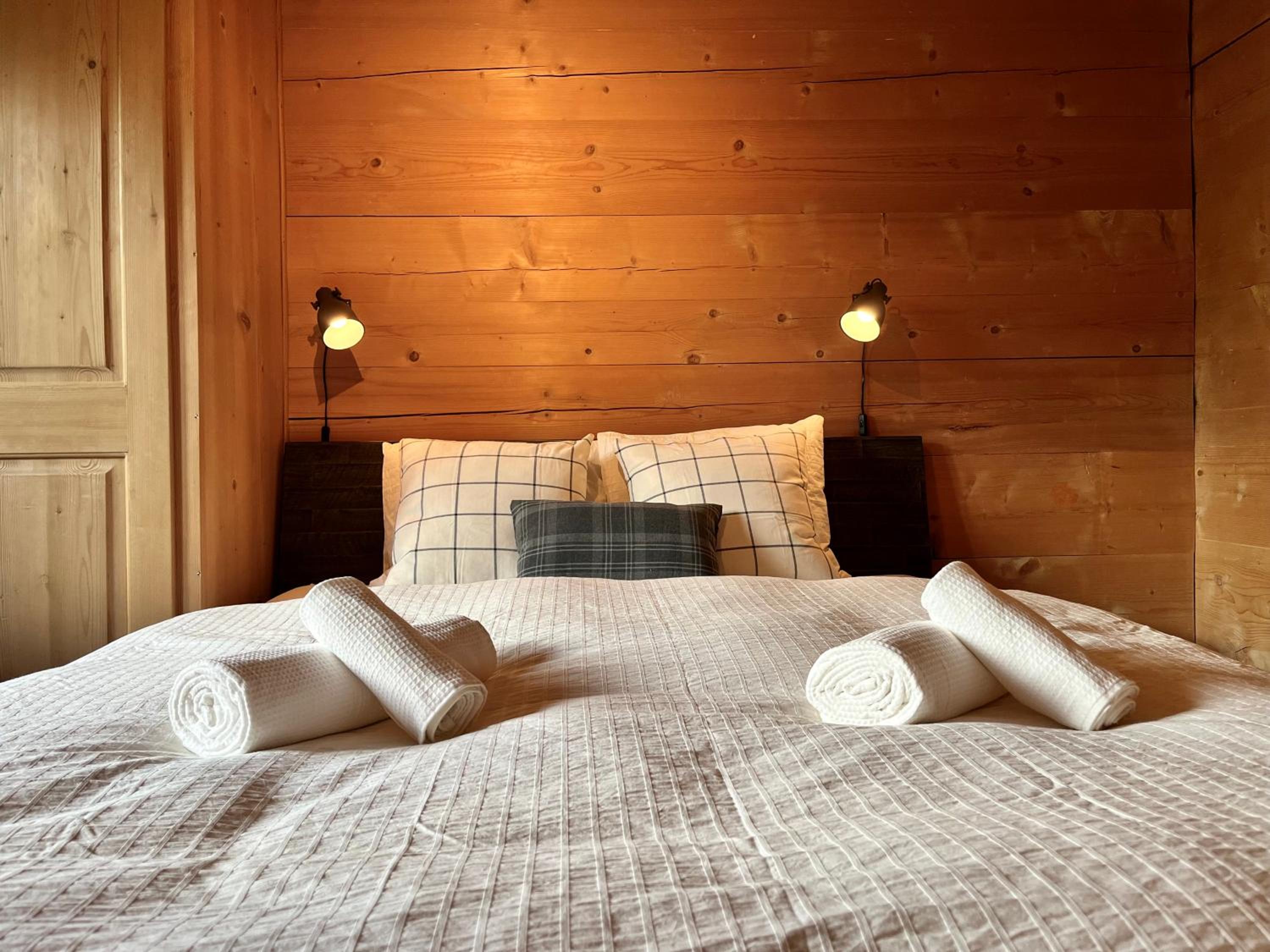 zentrale, gemütliche Wohnung im Schweizer Stil I Bergblick