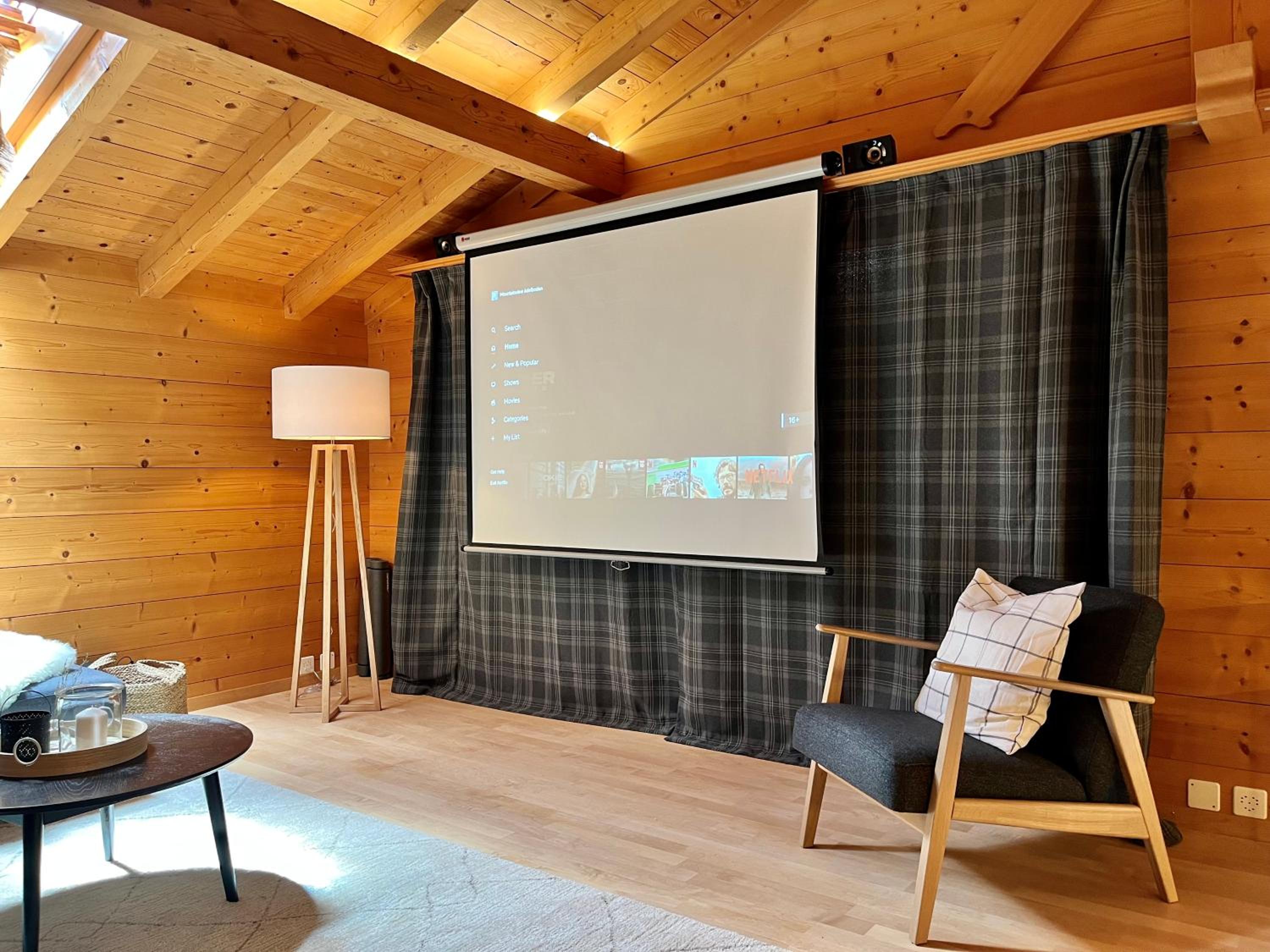 zentrale, gemütliche Wohnung im Schweizer Stil I Bergblick