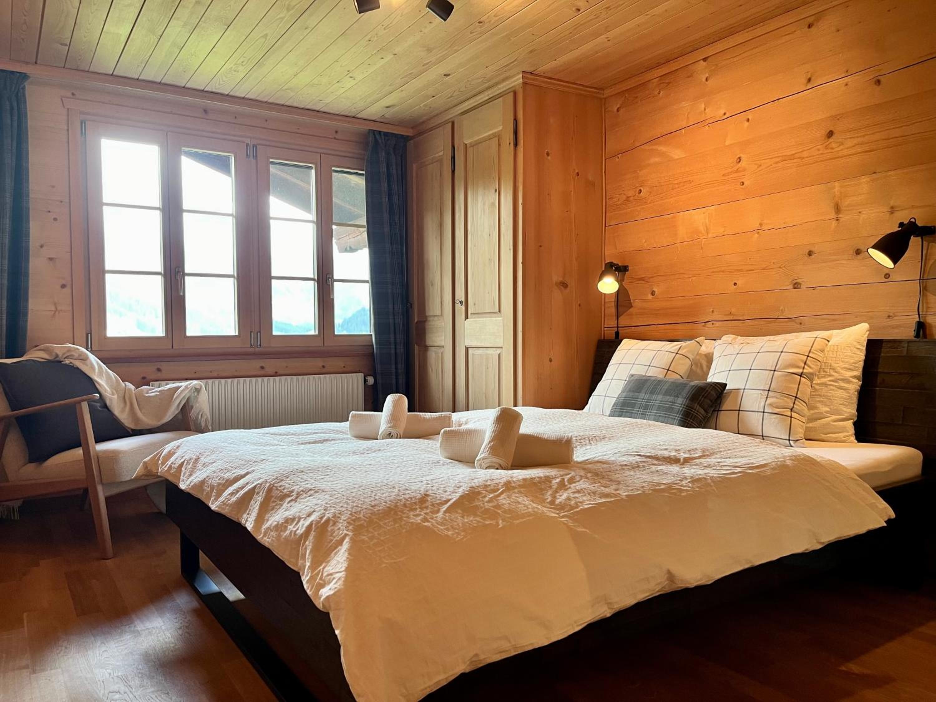 zentrale, gemütliche Wohnung im Schweizer Stil I Bergblick