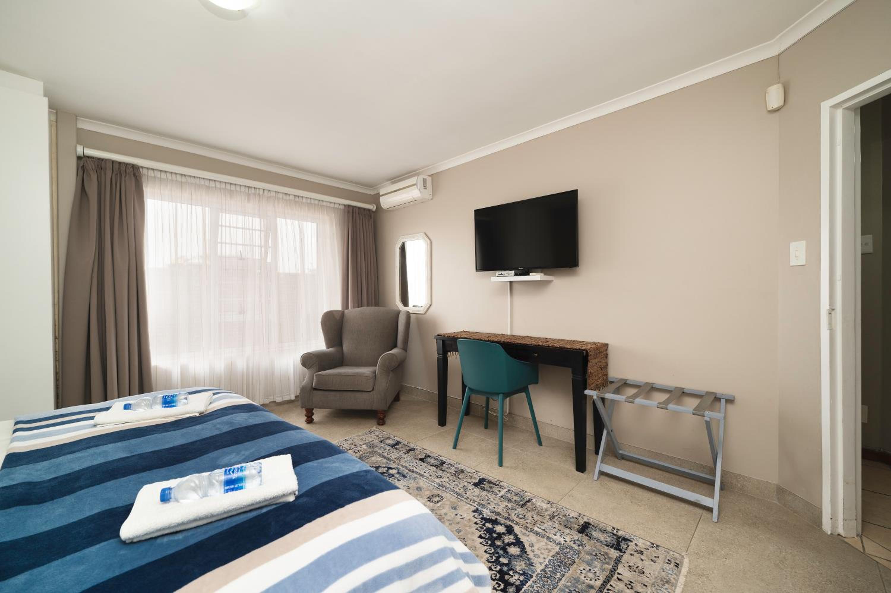 Admirals Lodge Guest House and Brightways self catering apartments
