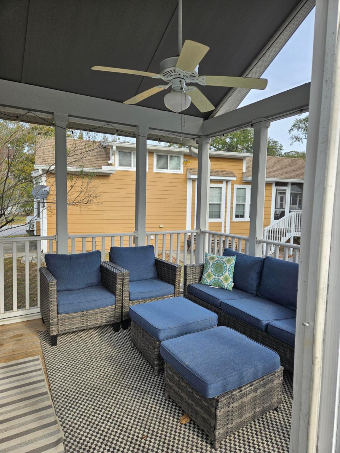 Live Oak Landing view 3