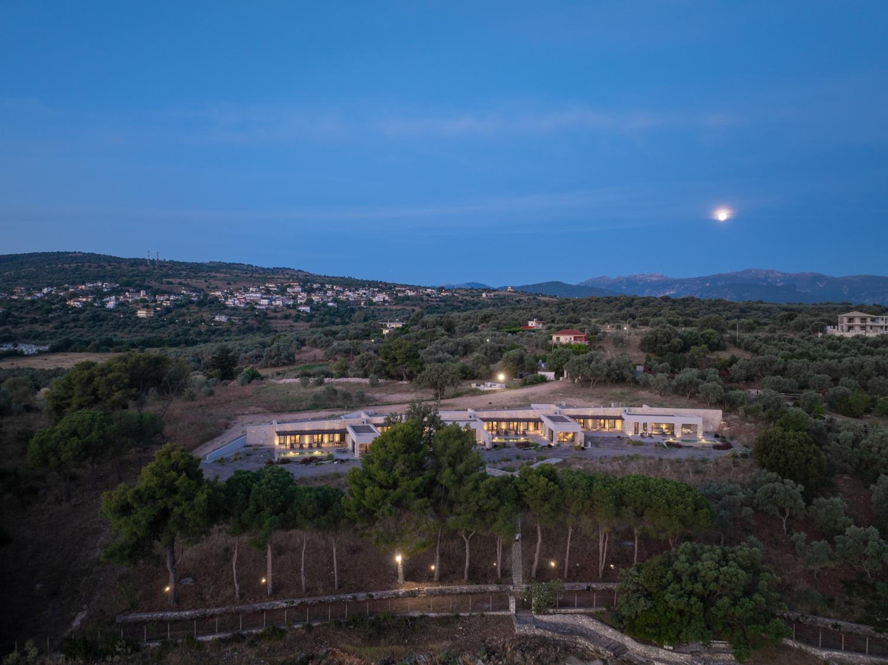 Theros Estate