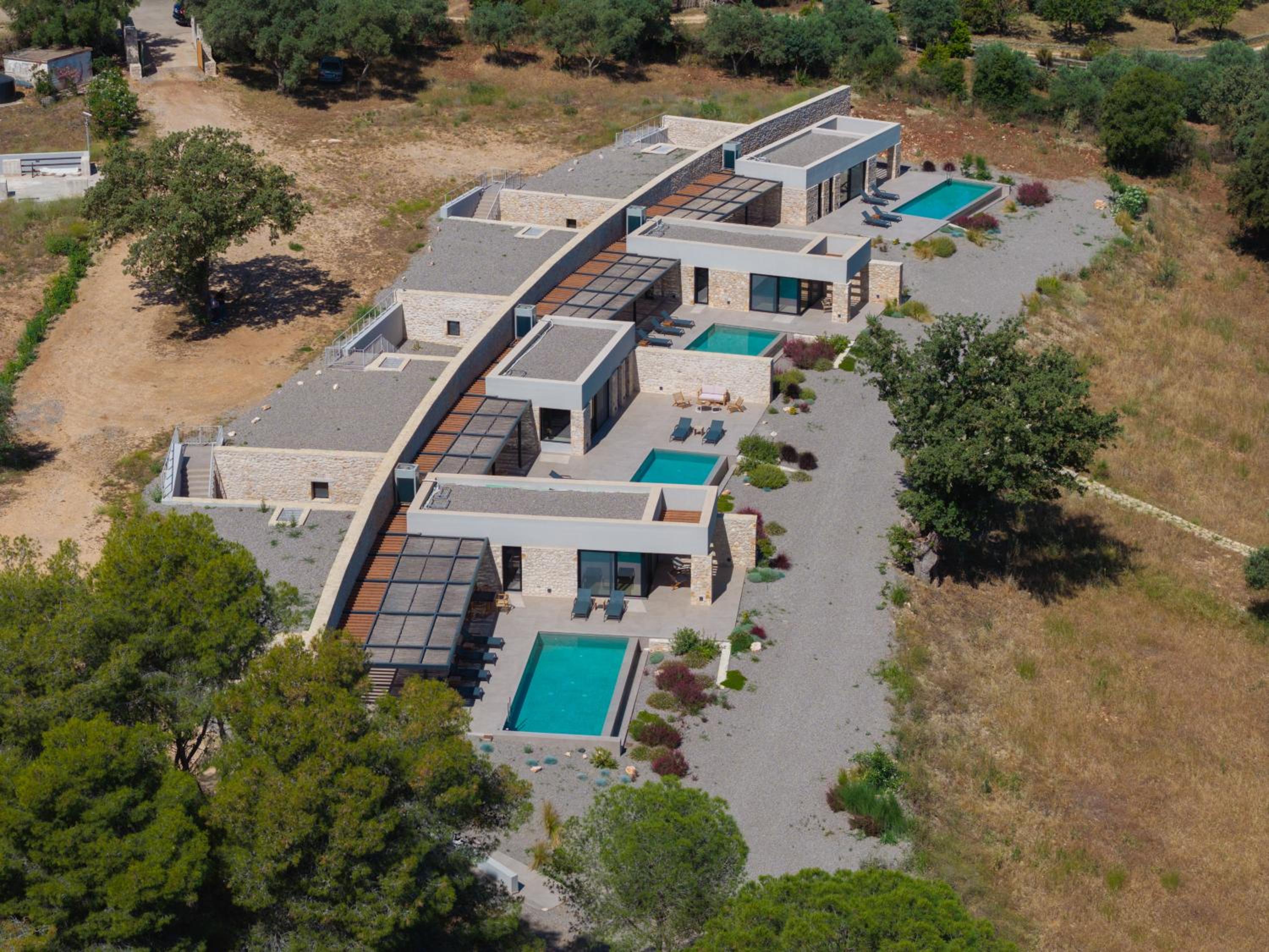 Theros Estate
