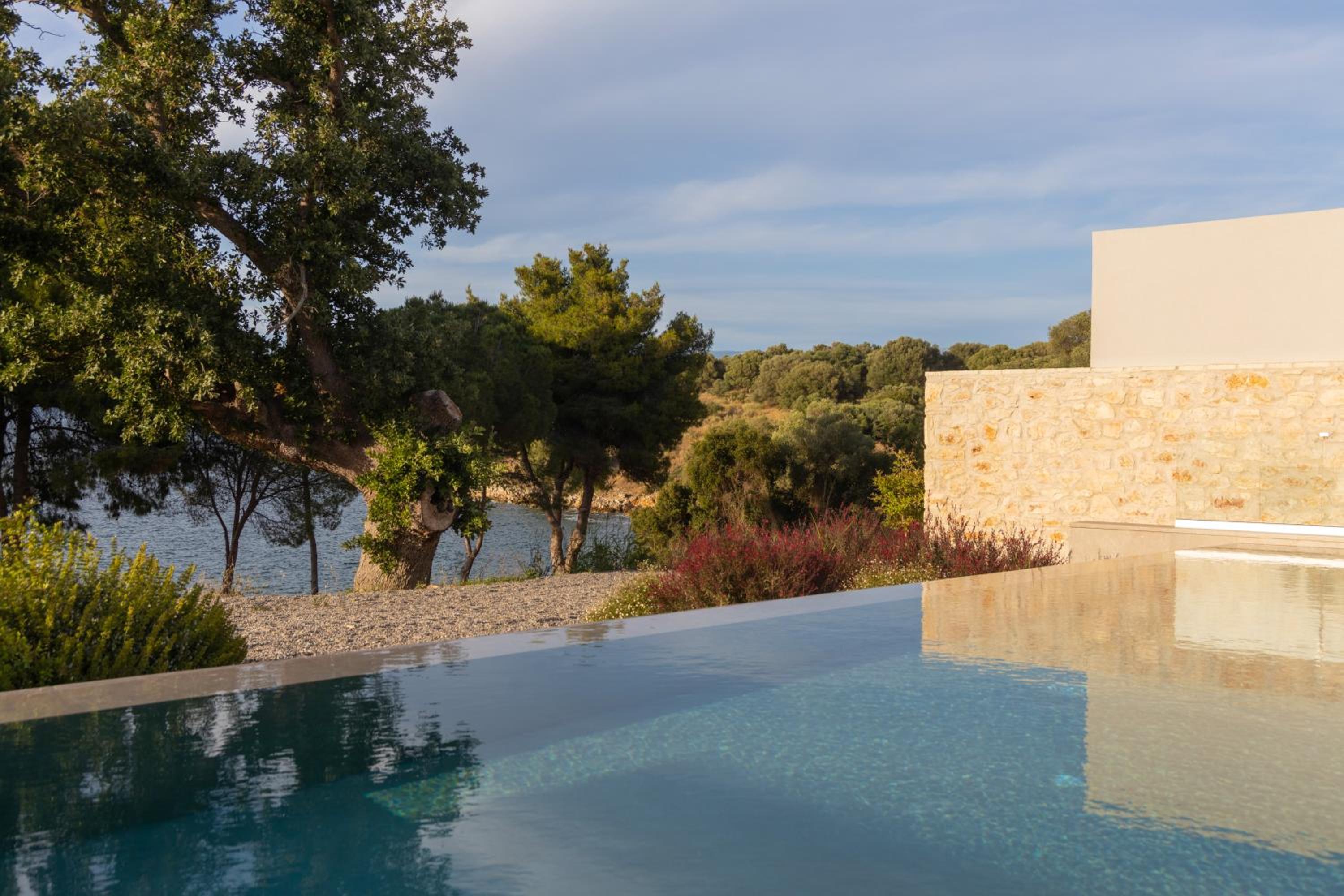 Theros Estate