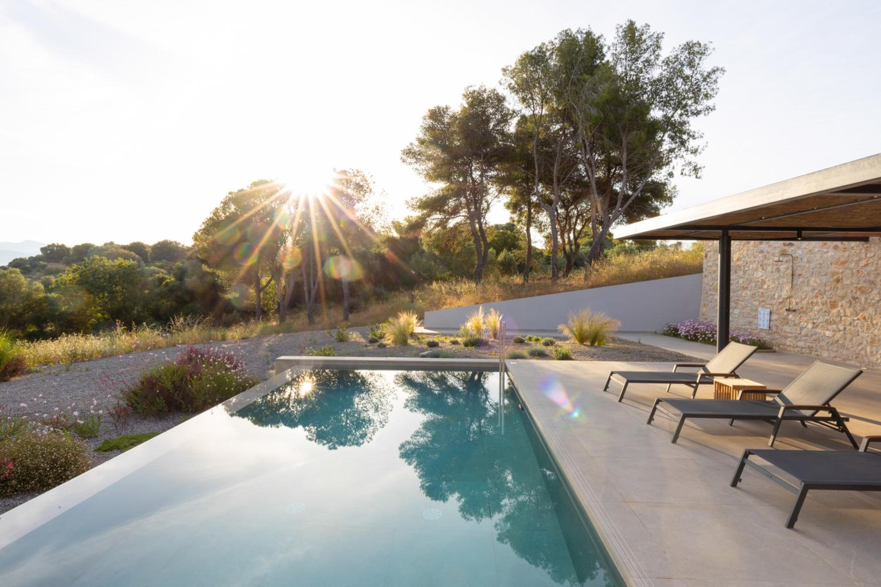 Theros Estate