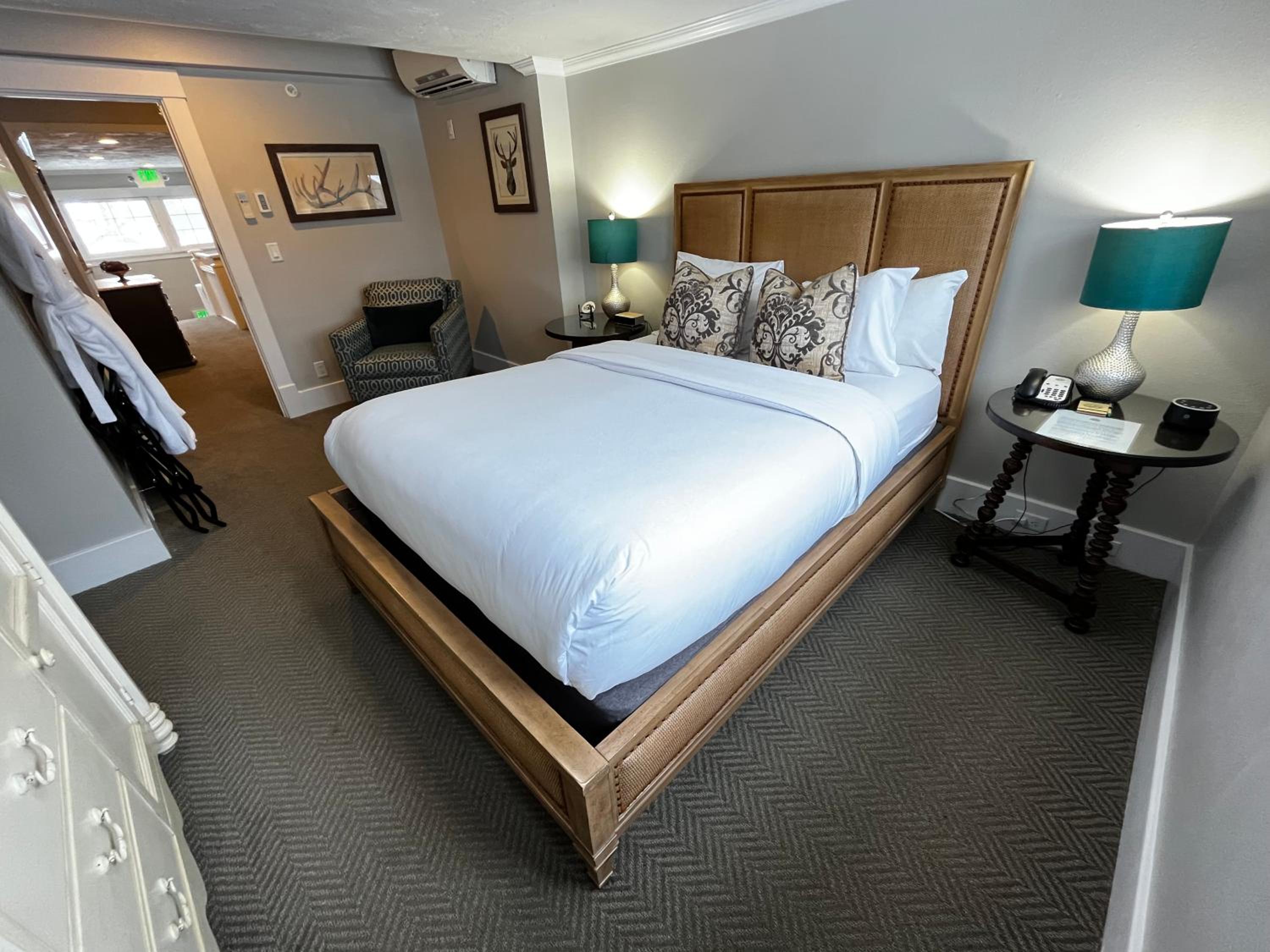 Huff House Inn and Cabins