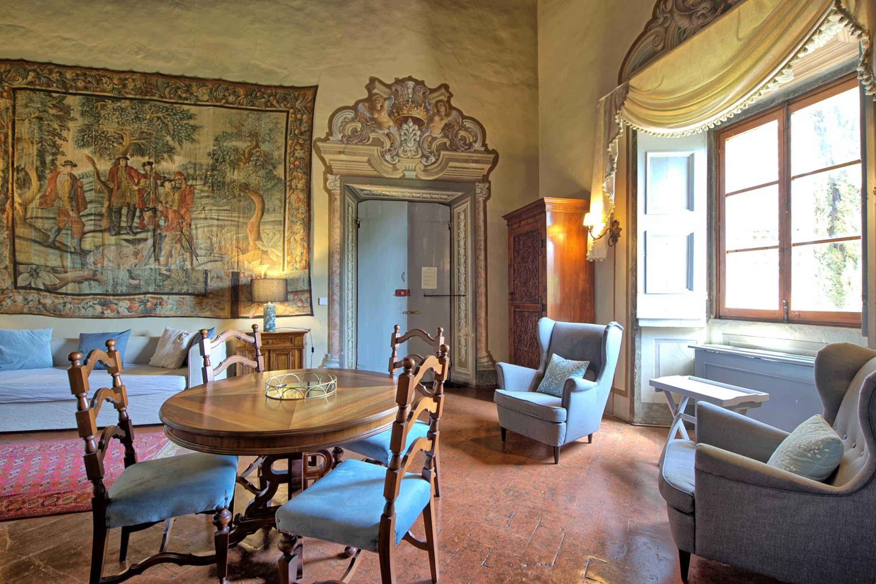 Castello di Montegufoni by PosarelliVillas