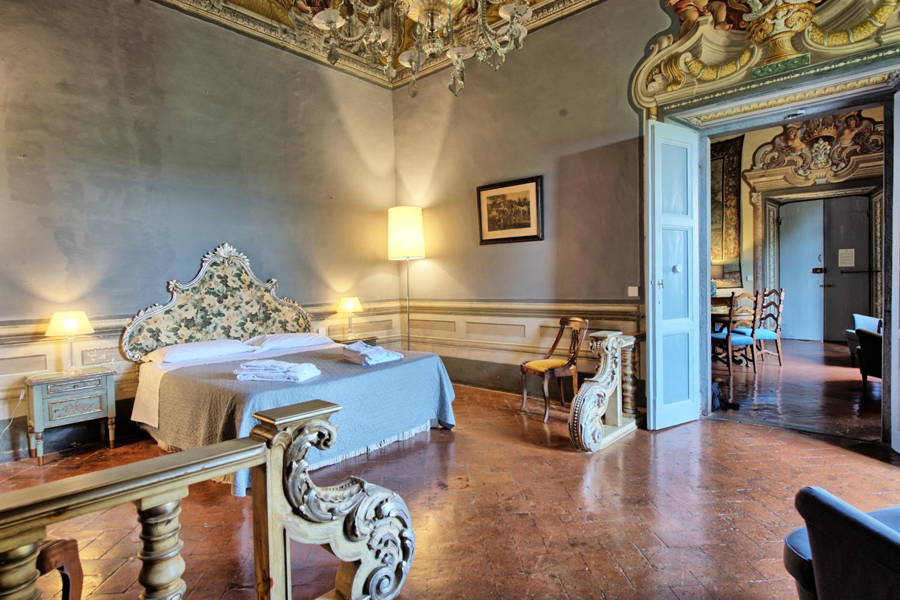 Castello di Montegufoni by PosarelliVillas