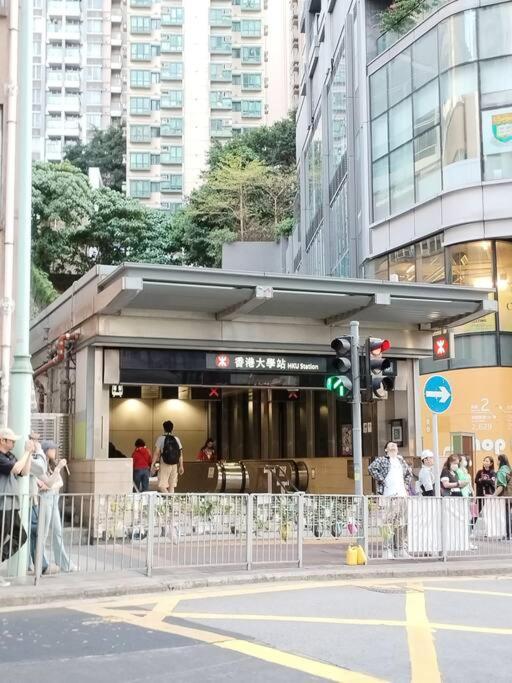 Entire Private Studio Full Bathroom With Elevator 2 Min to HKU Station