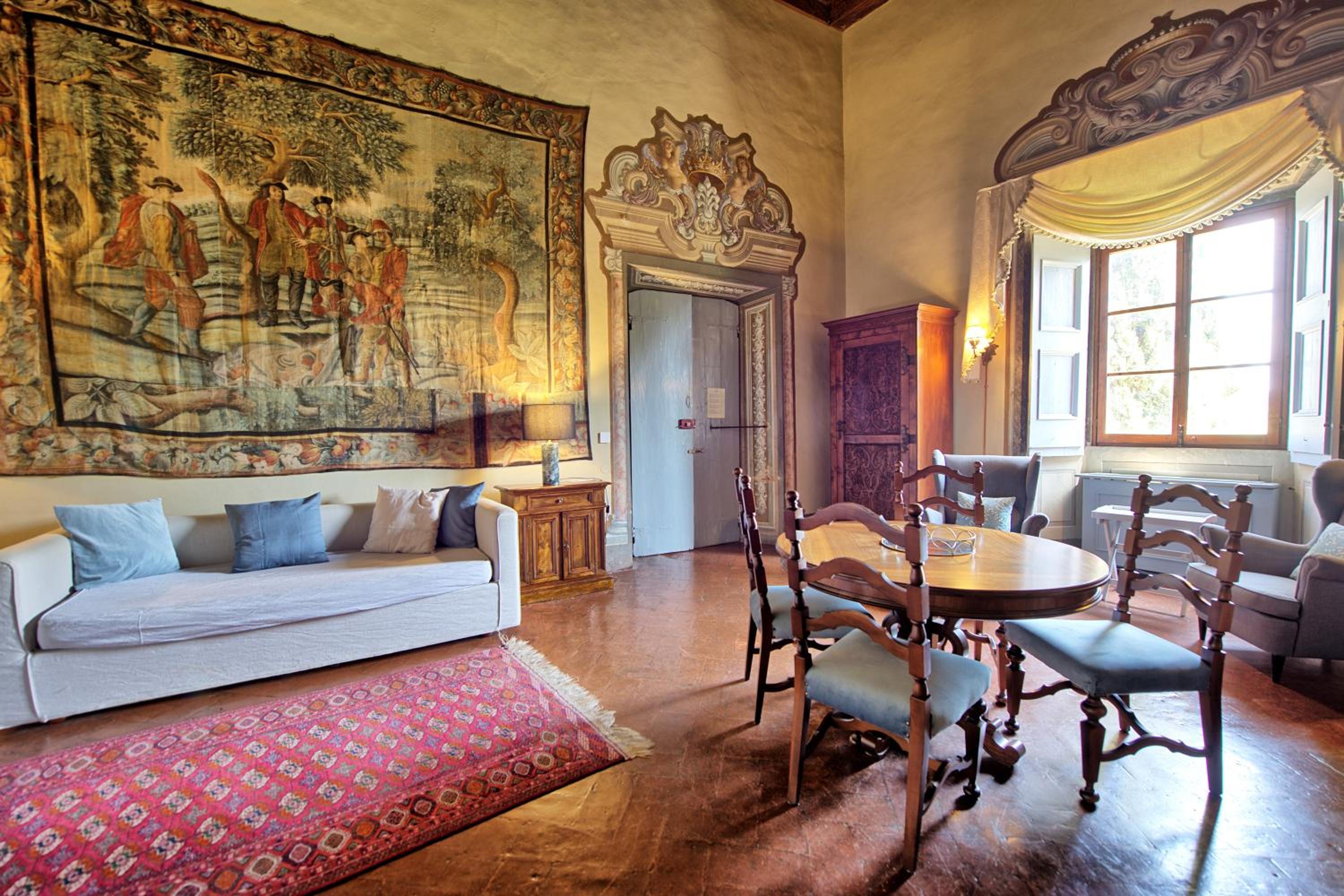Castello di Montegufoni by PosarelliVillas