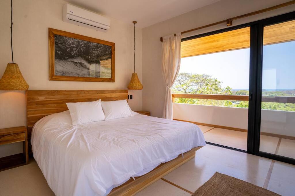 Villa Single Fin in Santa Teresa! Walk to the Beach