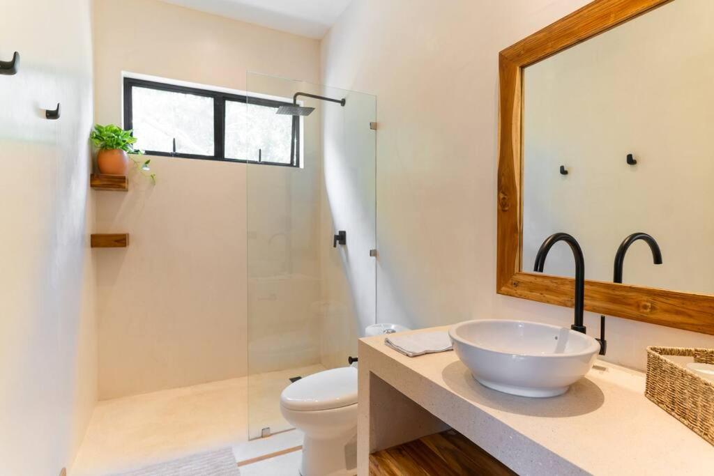 Villa Single Fin in Santa Teresa! Walk to the Beach