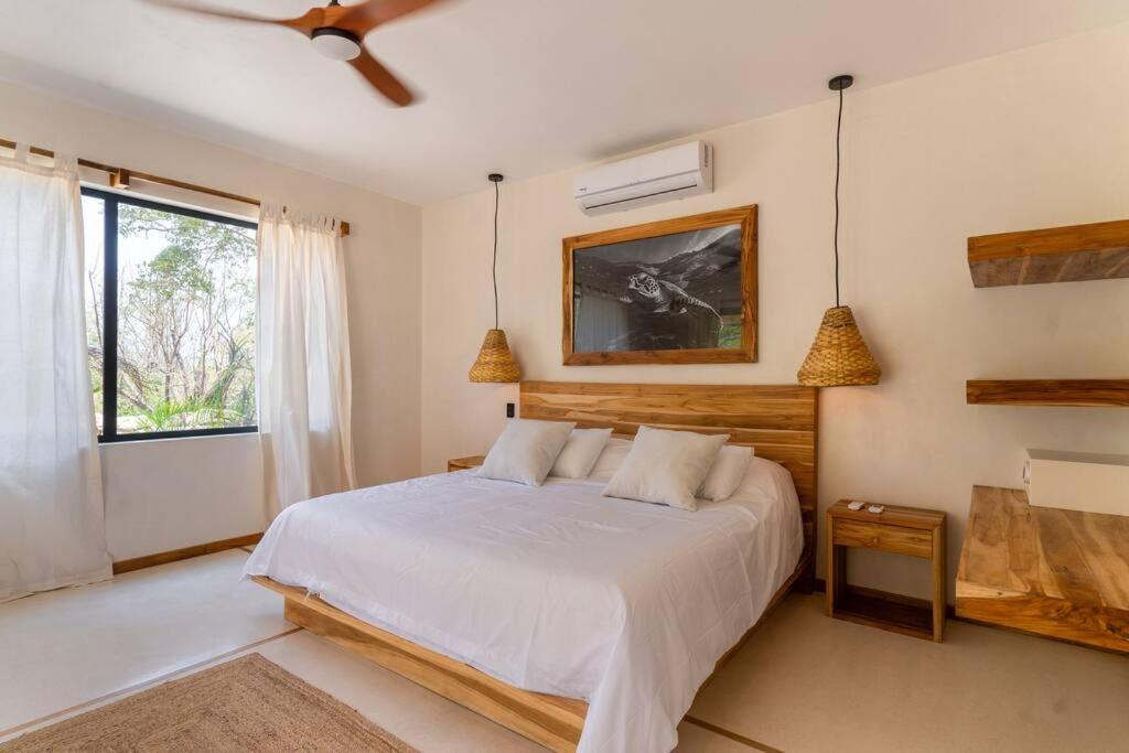 Villa Single Fin in Santa Teresa! Walk to the Beach