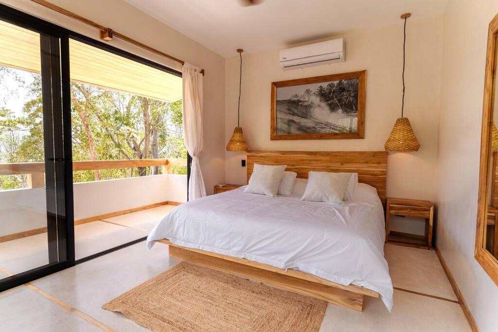 Villa Single Fin in Santa Teresa! Walk to the Beach