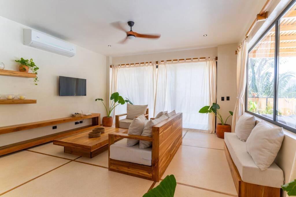 Villa Single Fin in Santa Teresa! Walk to the Beach
