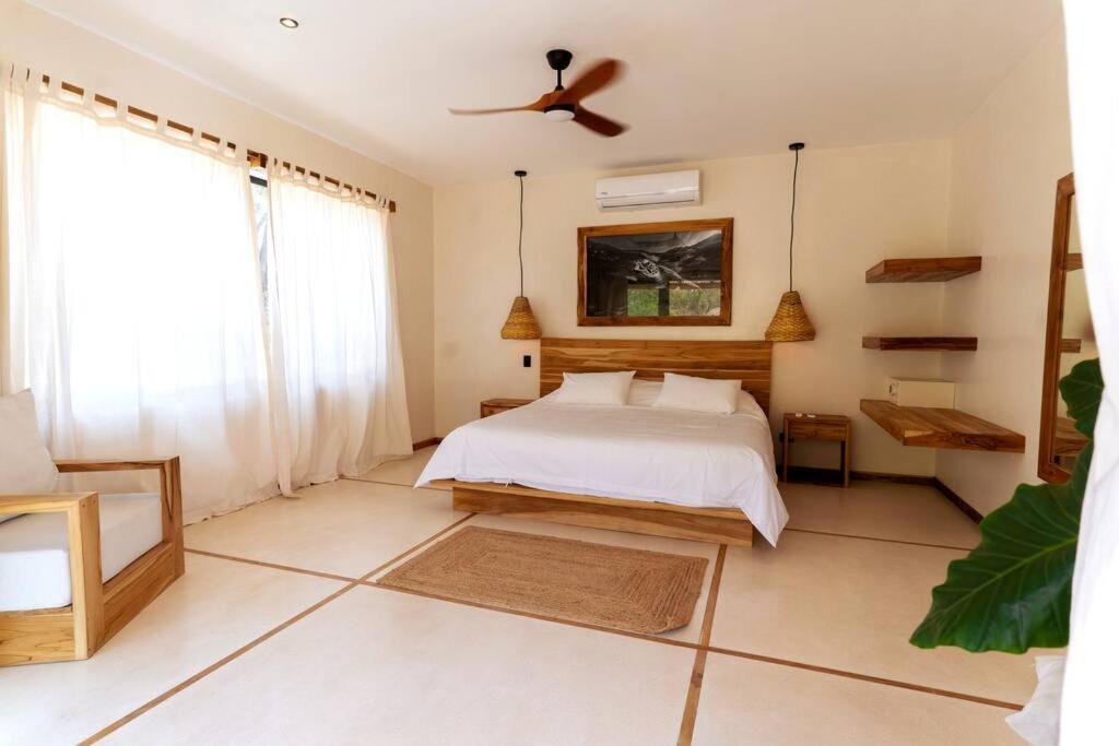 Villa Single Fin in Santa Teresa! Walk to the Beach