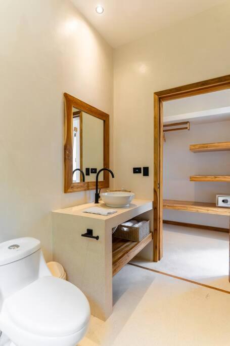 Villa Single Fin in Santa Teresa! Walk to the Beach