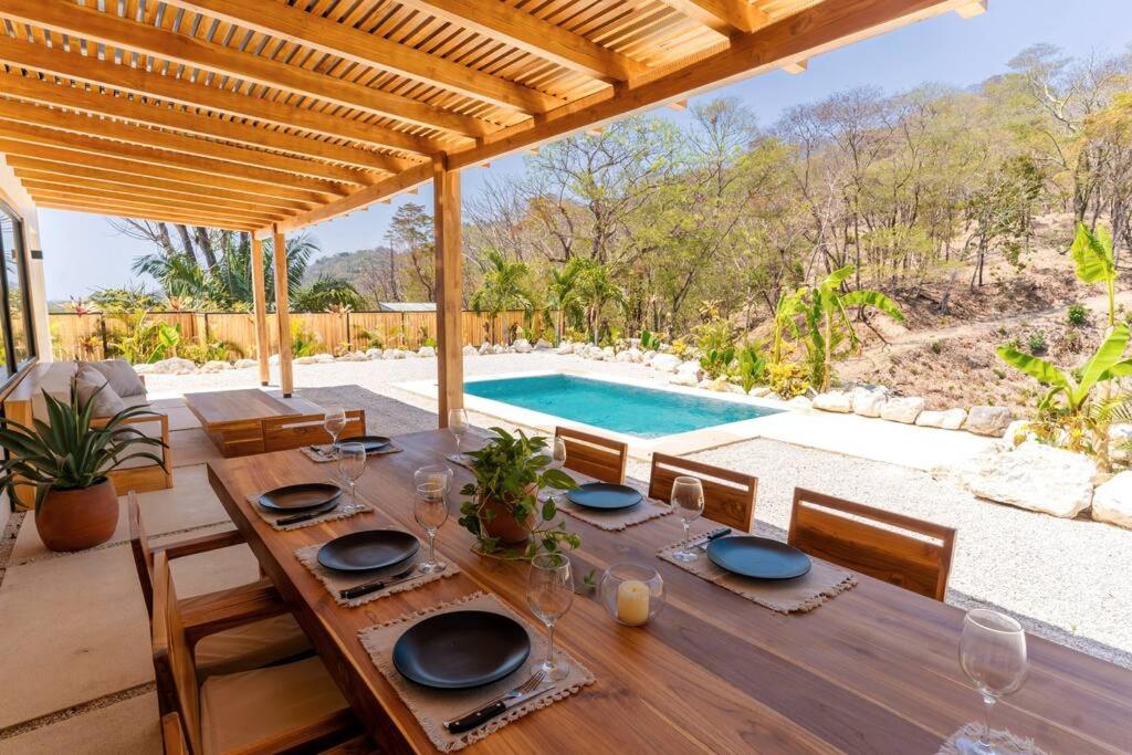 Villa Single Fin in Santa Teresa! Walk to the Beach