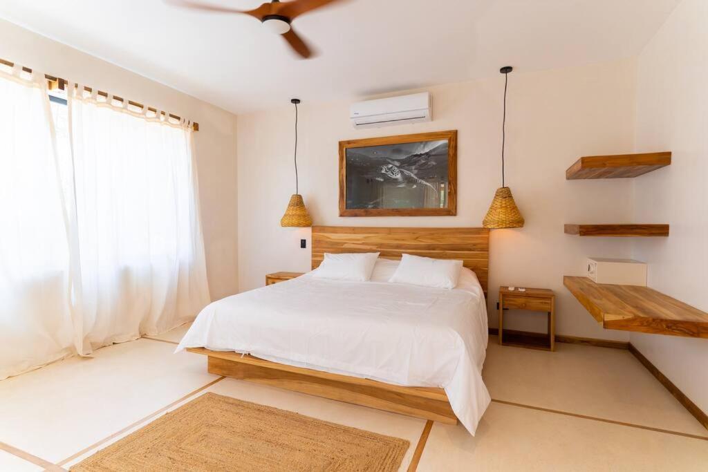 Villa Single Fin in Santa Teresa! Walk to the Beach