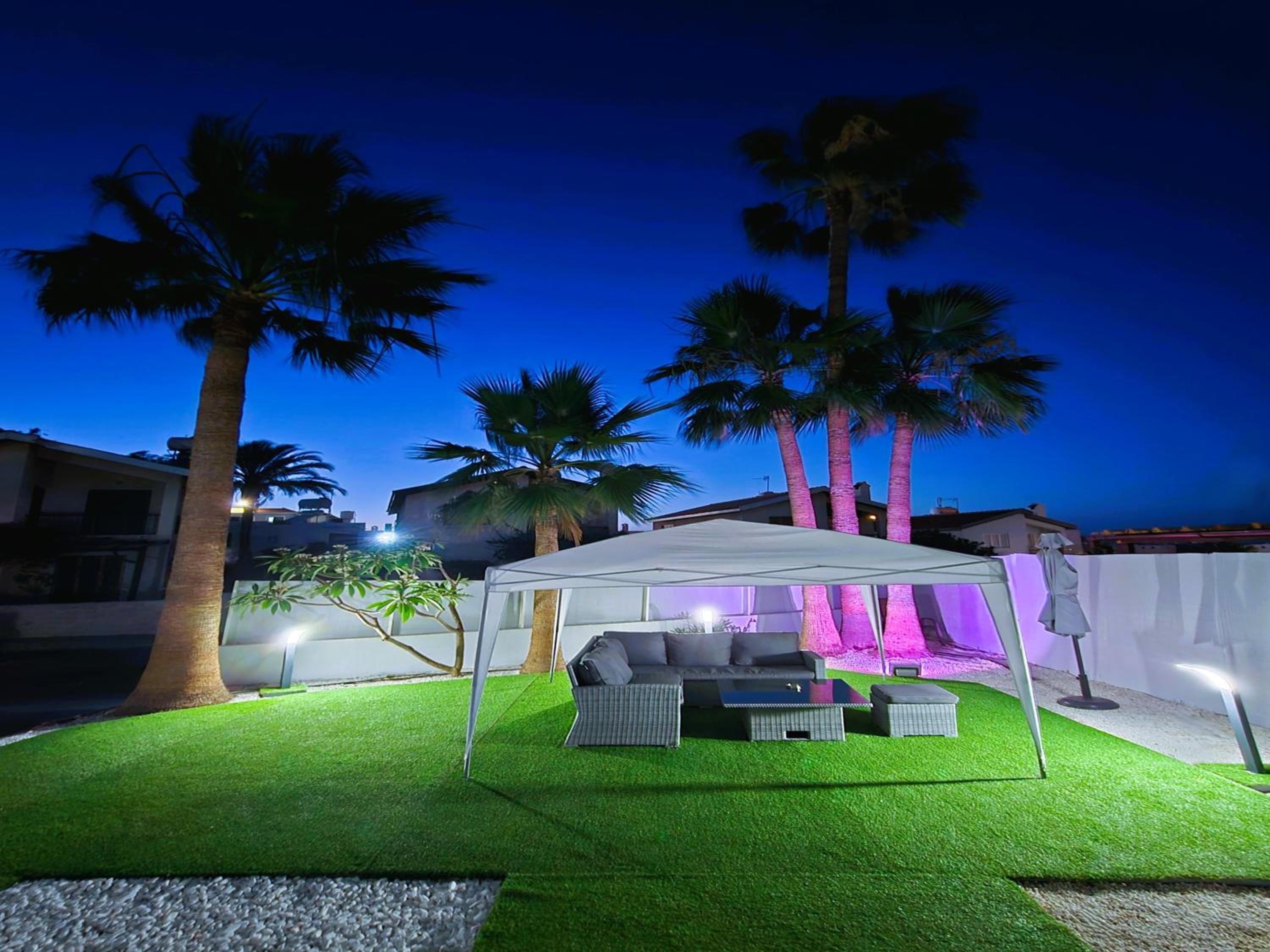 3 Bedroom Villa, private pool, hot tub