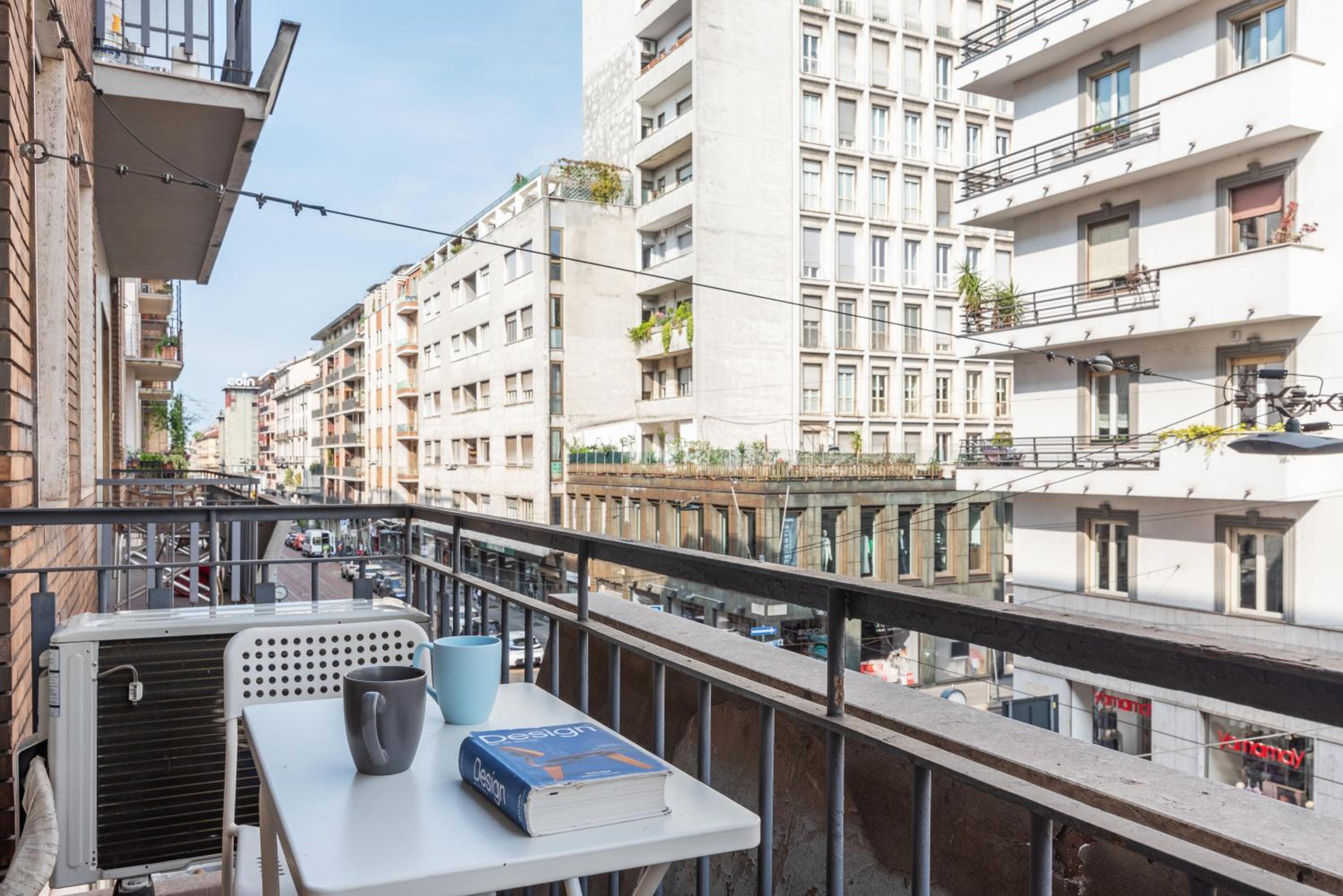 Flora Flexyrent apartment AC