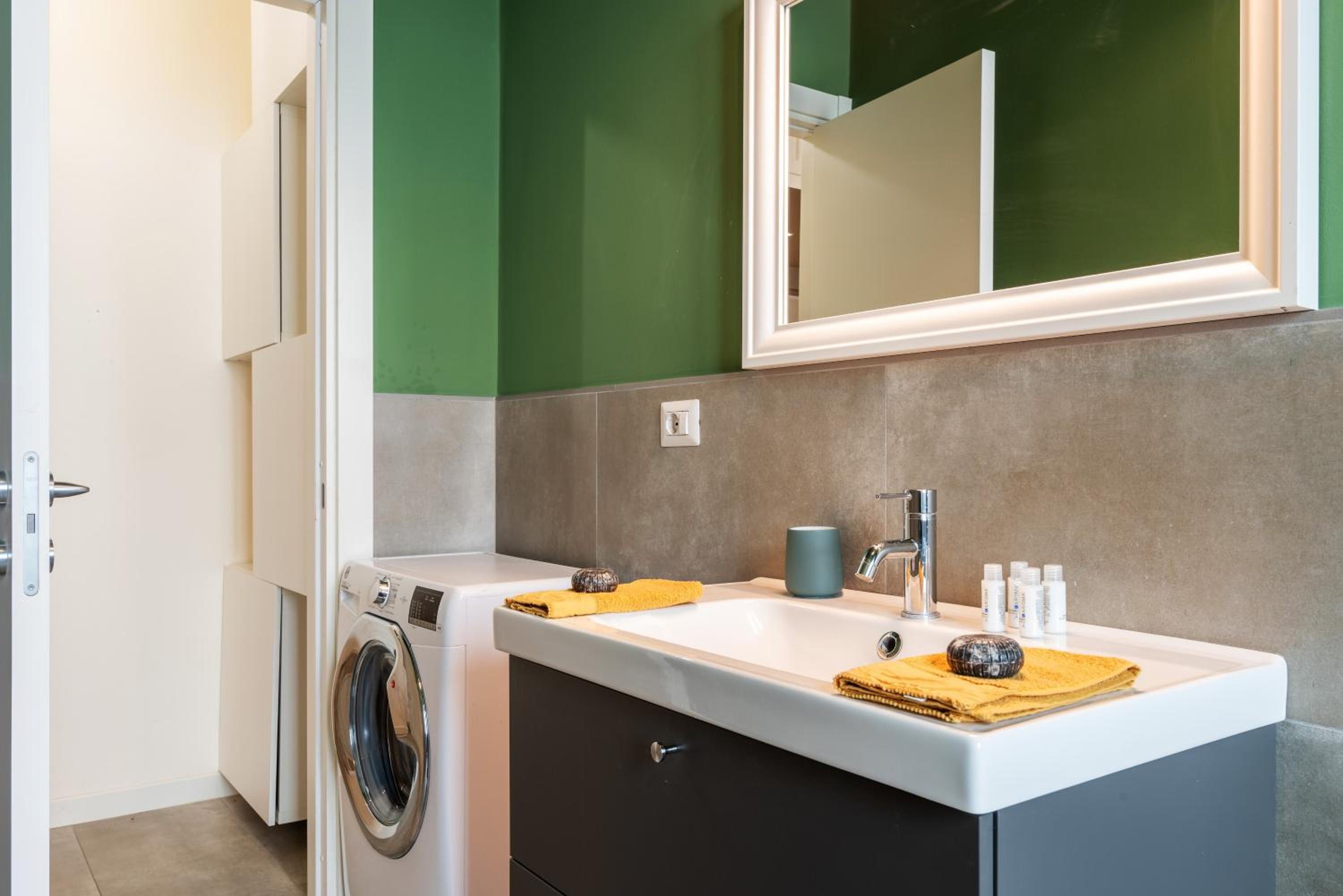 Flora Flexyrent apartment AC