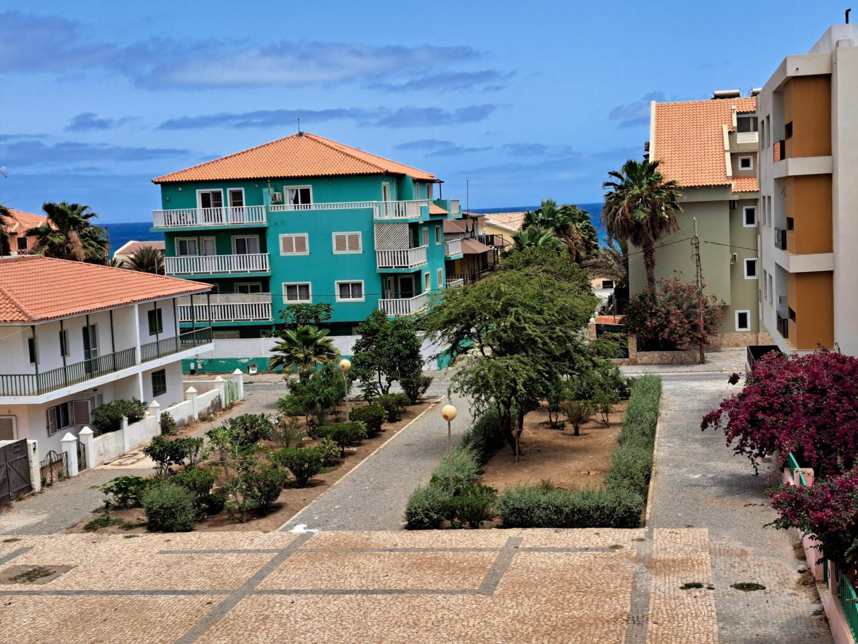 Apartment with Balcony near Beach Coquero Santa Maria Sal Service