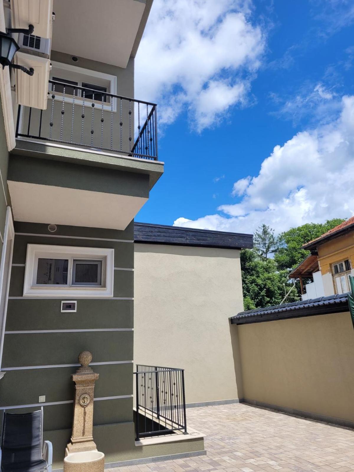 The House - Central Boutique Apartments